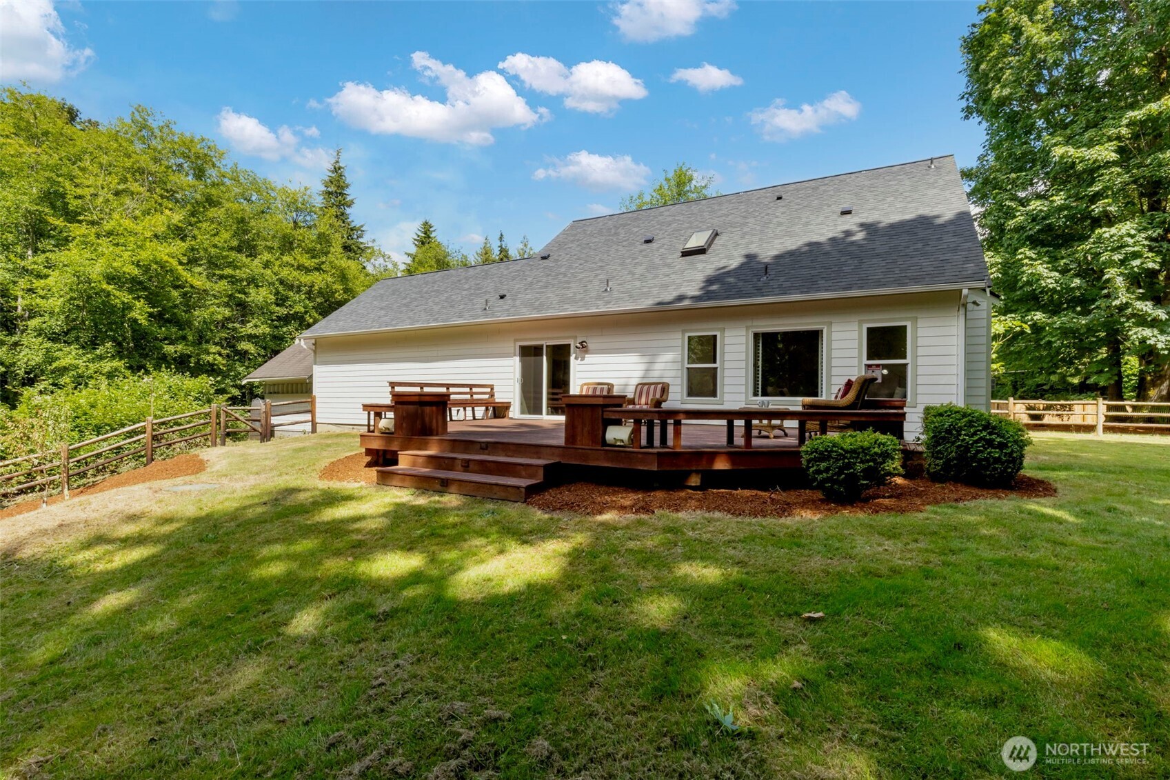 31199 Laughing Dog Avenue NE