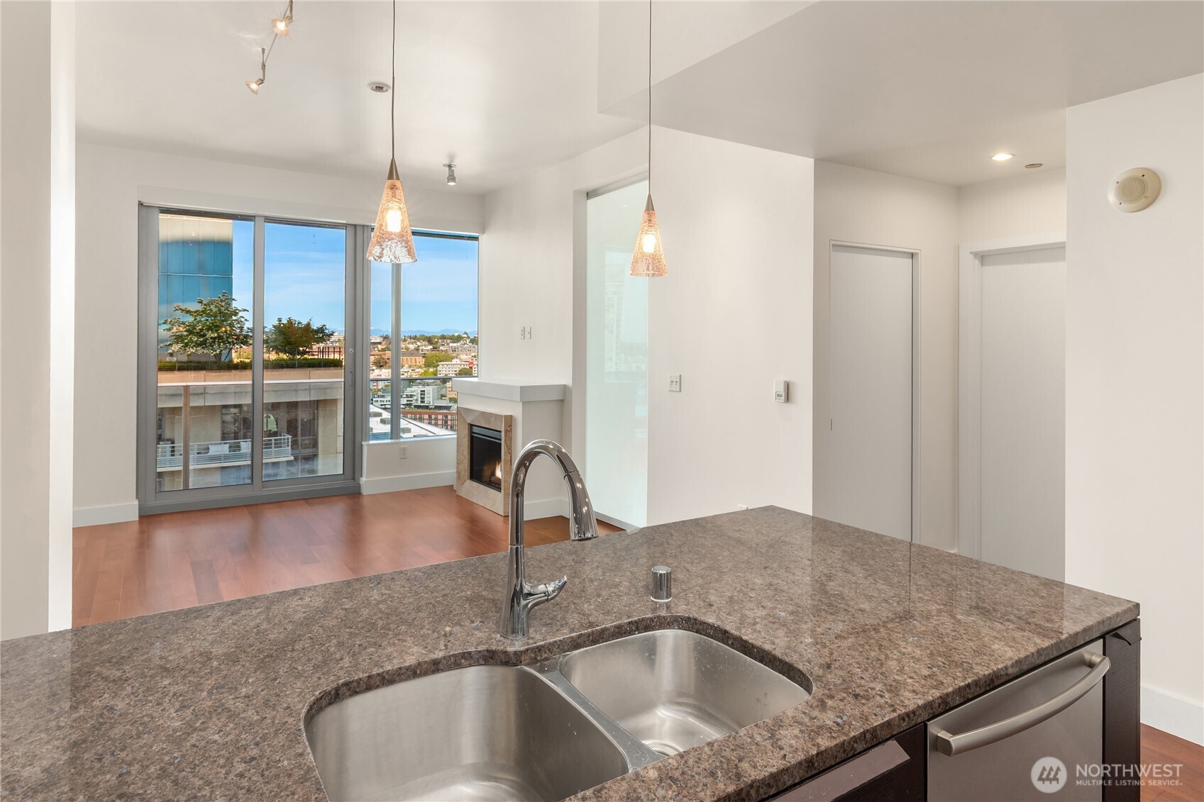 737 Olive Way Unit: 2704