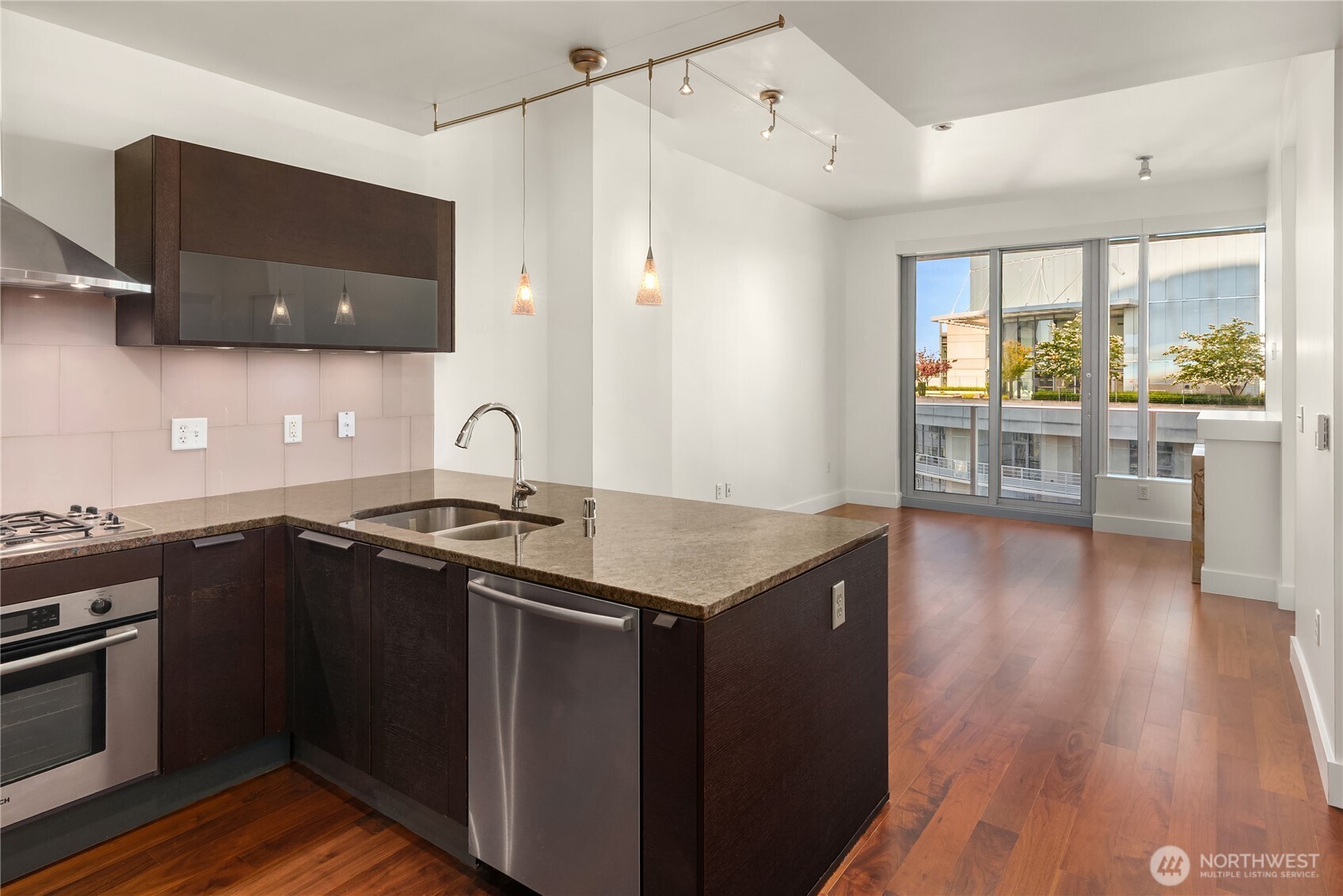 737 Olive Way Unit: 2704