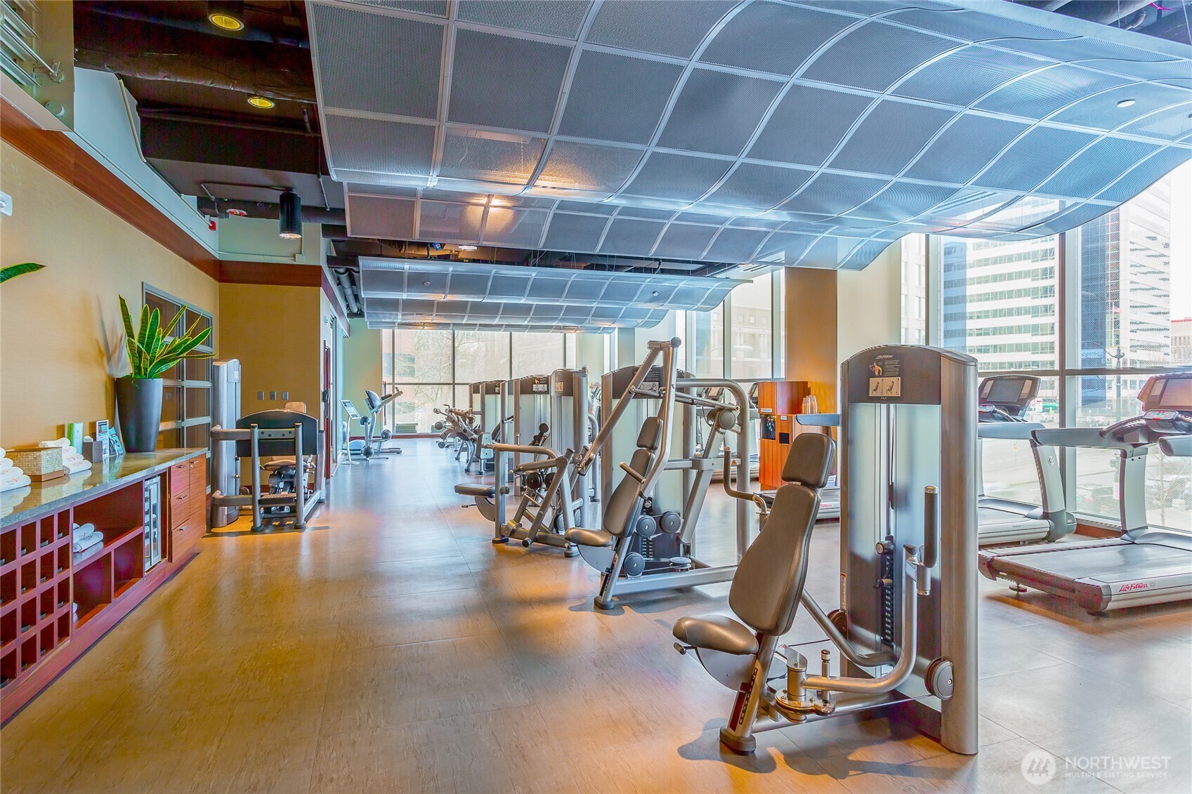 737 Olive Way Unit: 2704