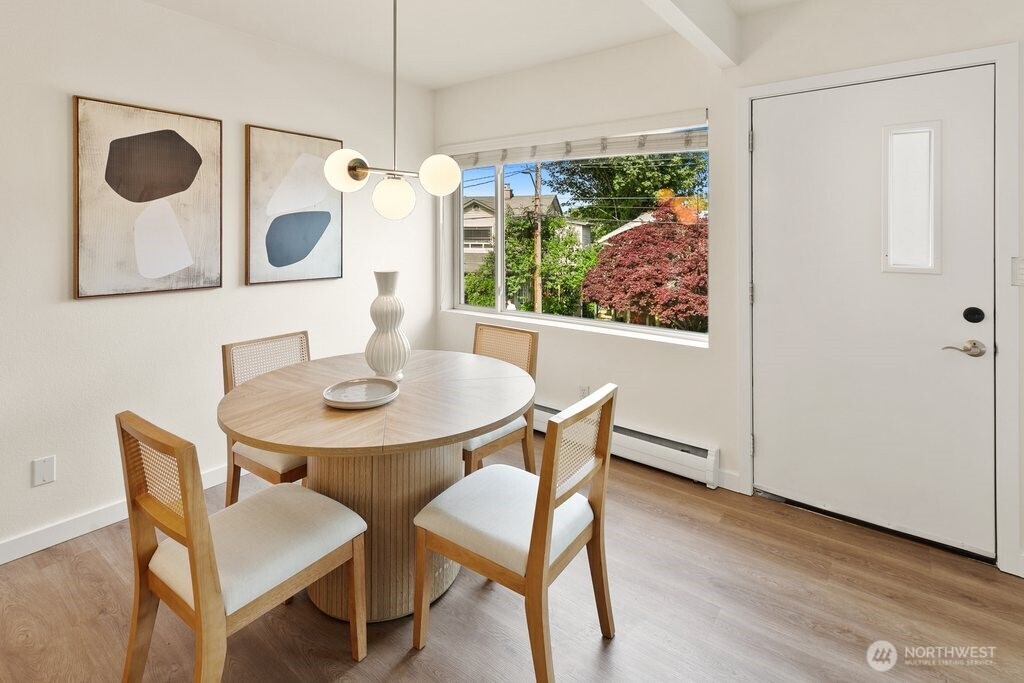 2012 Waverly Place N Unit: 5