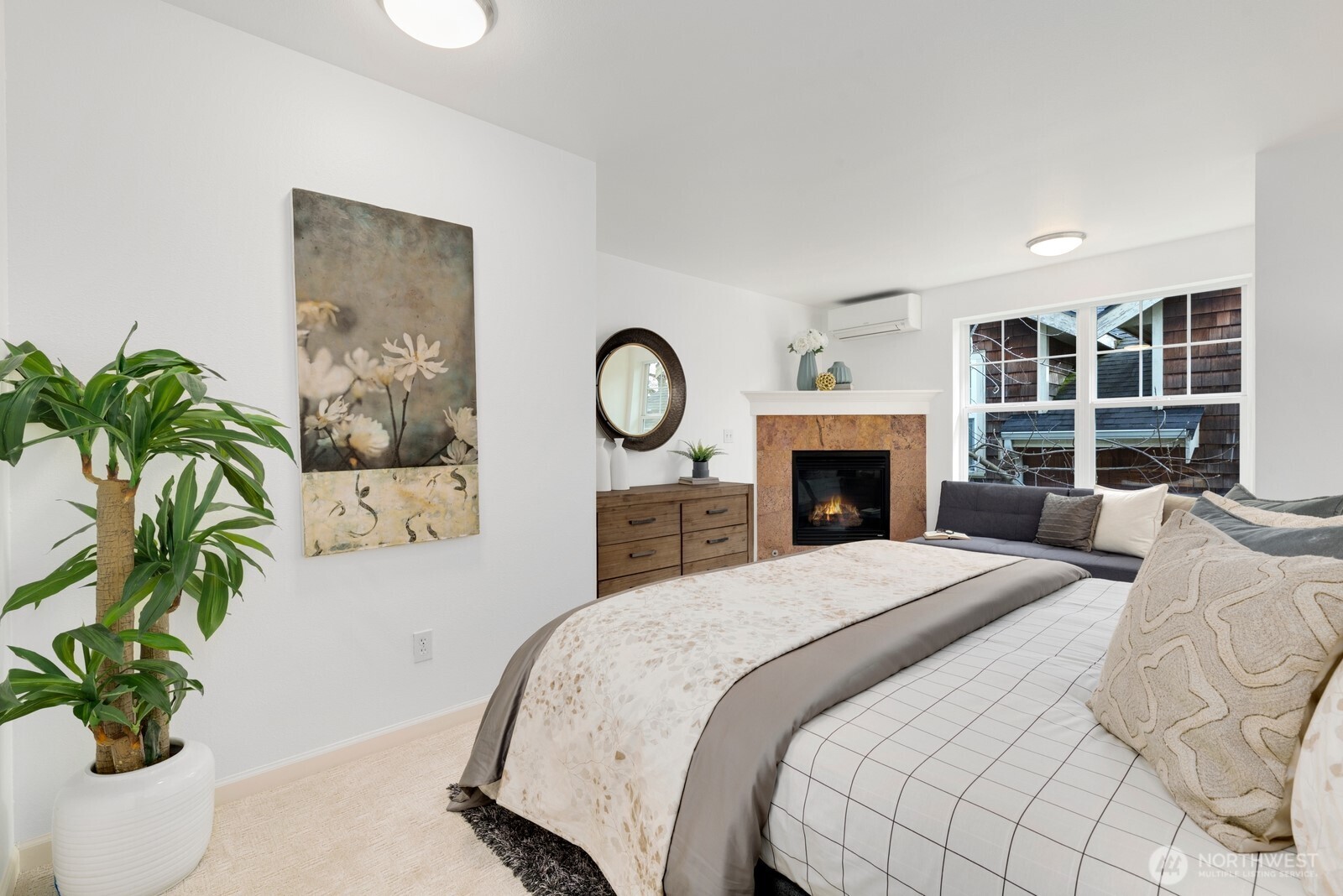 335 16th Avenue E Unit: B