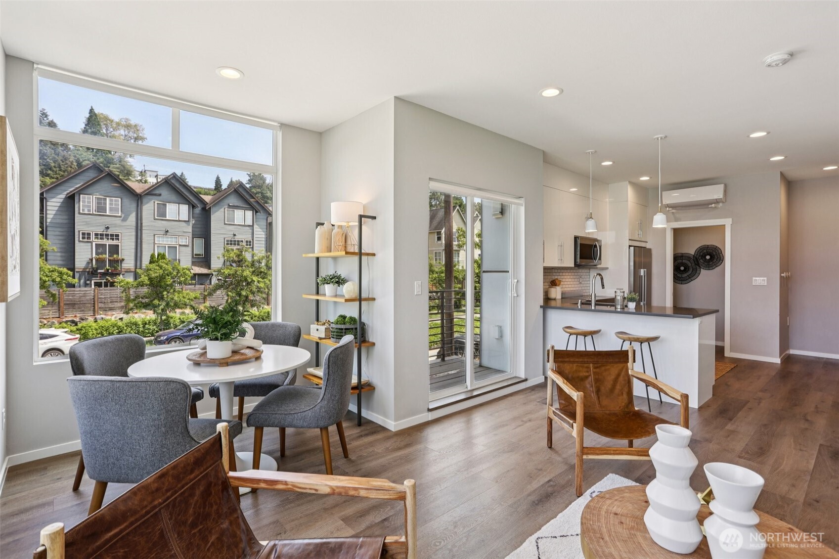 5017 Delridge Way SW Unit: A