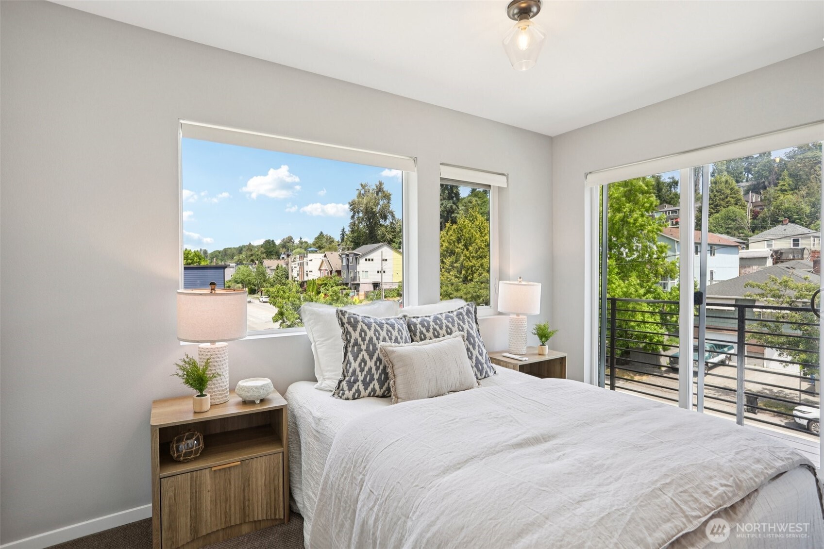 5017 Delridge Way SW Unit: A