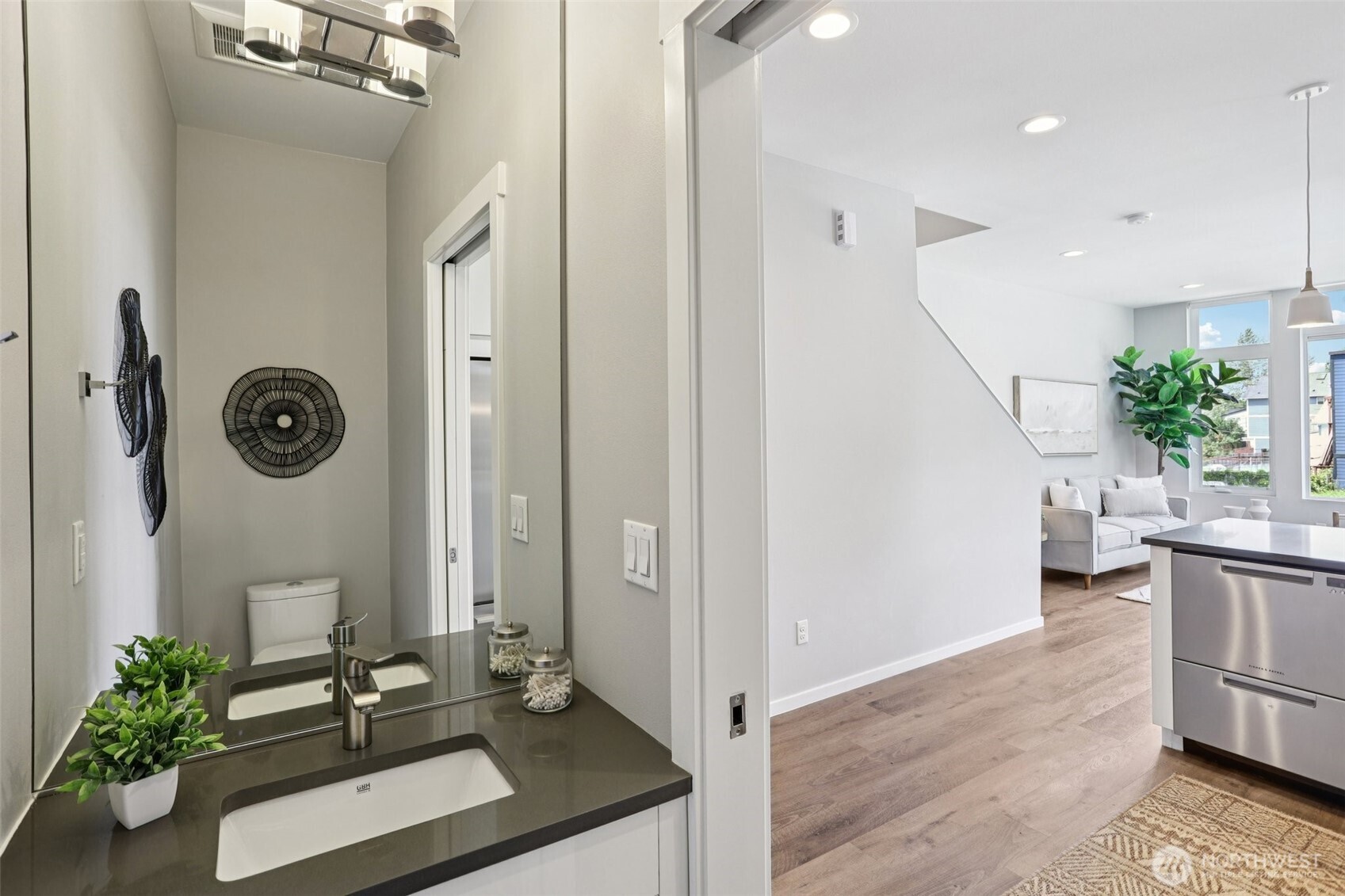 5017 Delridge Way SW Unit: A