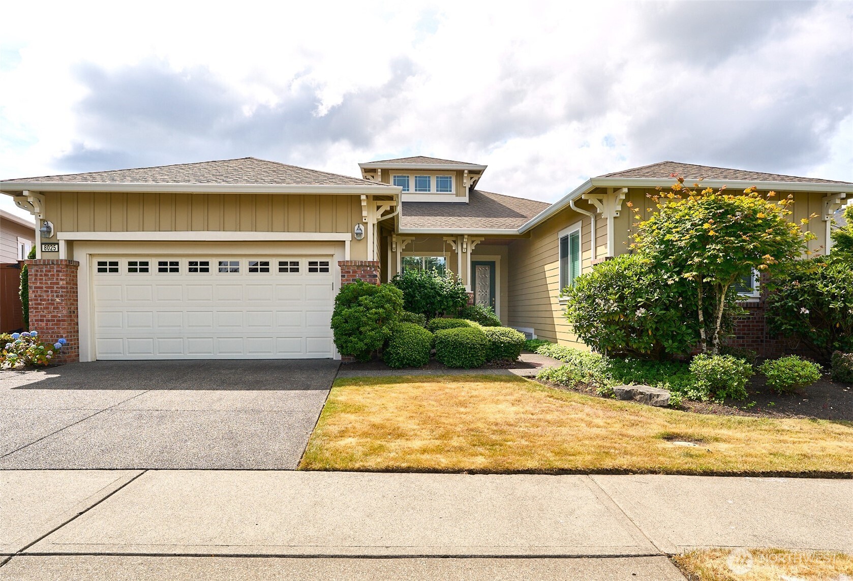 8025 Columbia Way NE