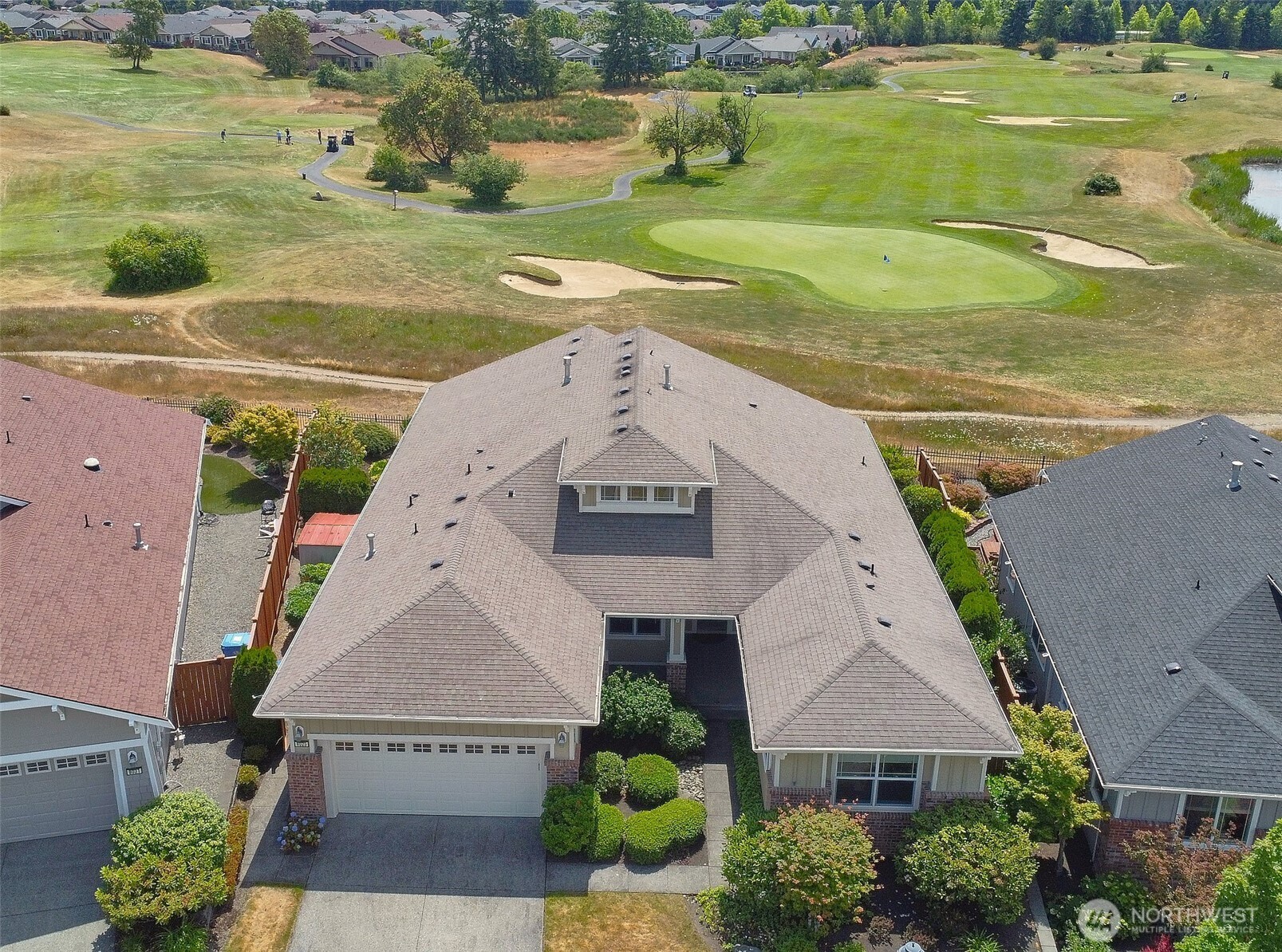 8025 Columbia Way NE