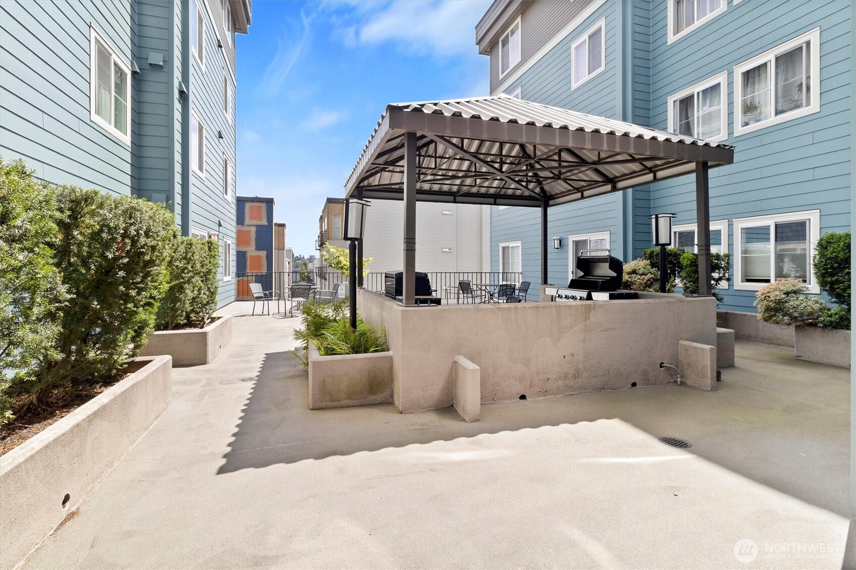 300 10th Avenue Unit: B310