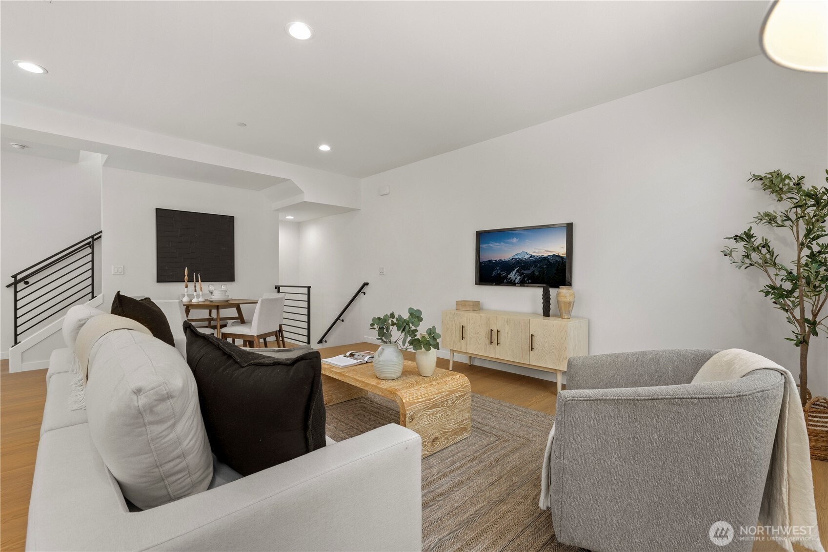 1913 B N 120th Street