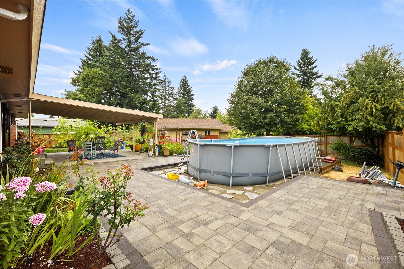 813 Jefferson Avenue NE