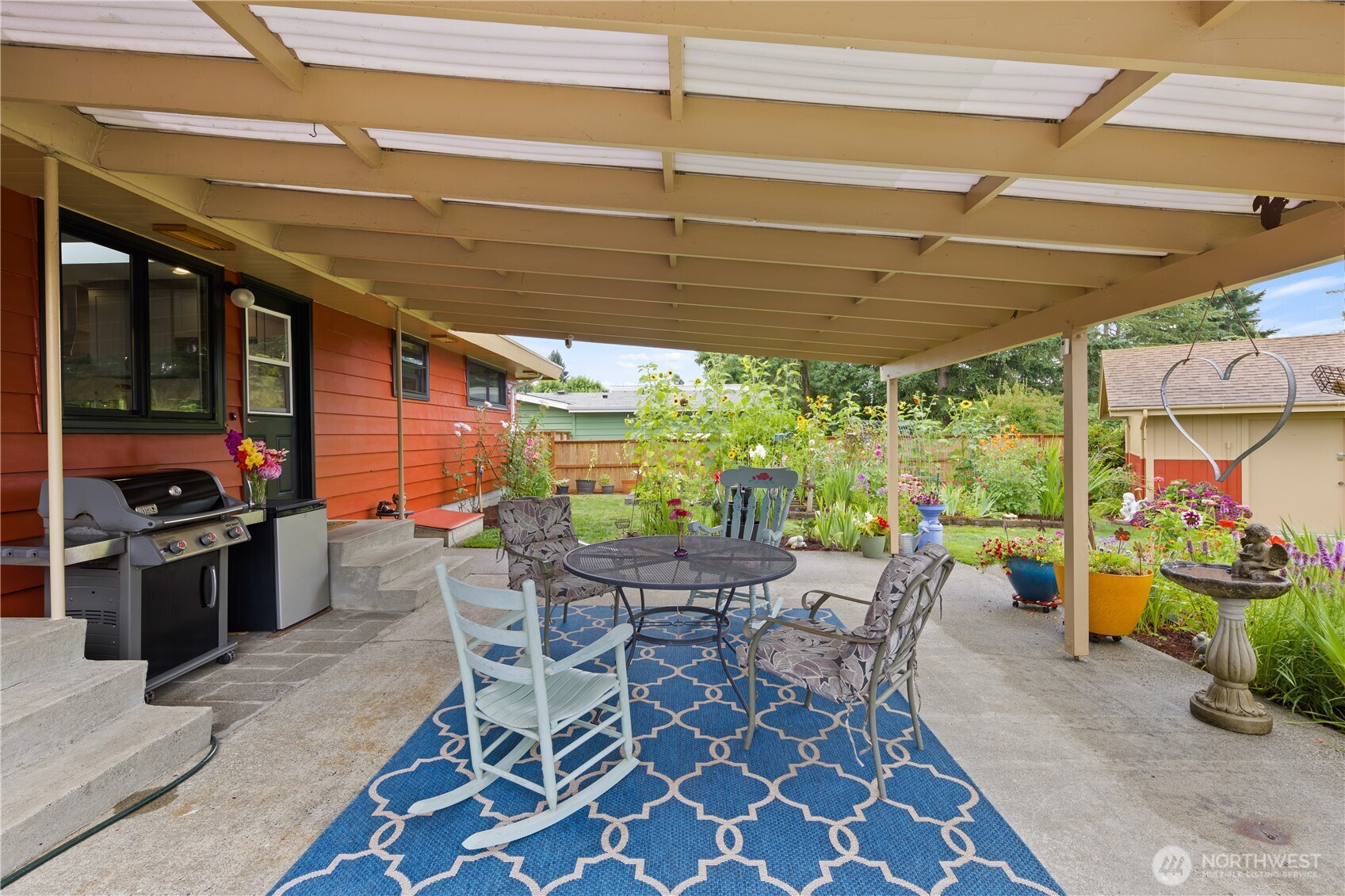 813 Jefferson Avenue NE