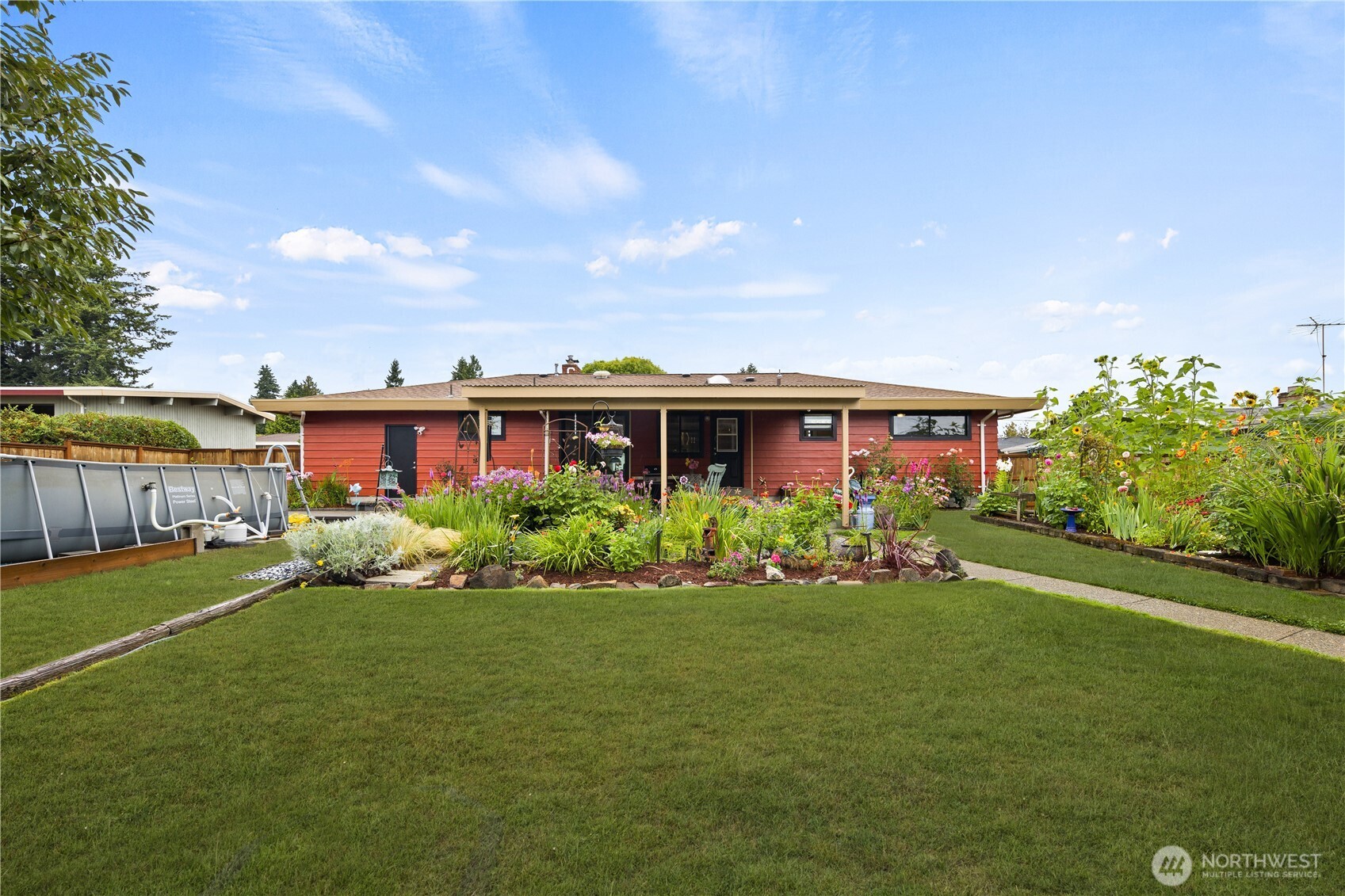 813 Jefferson Avenue NE