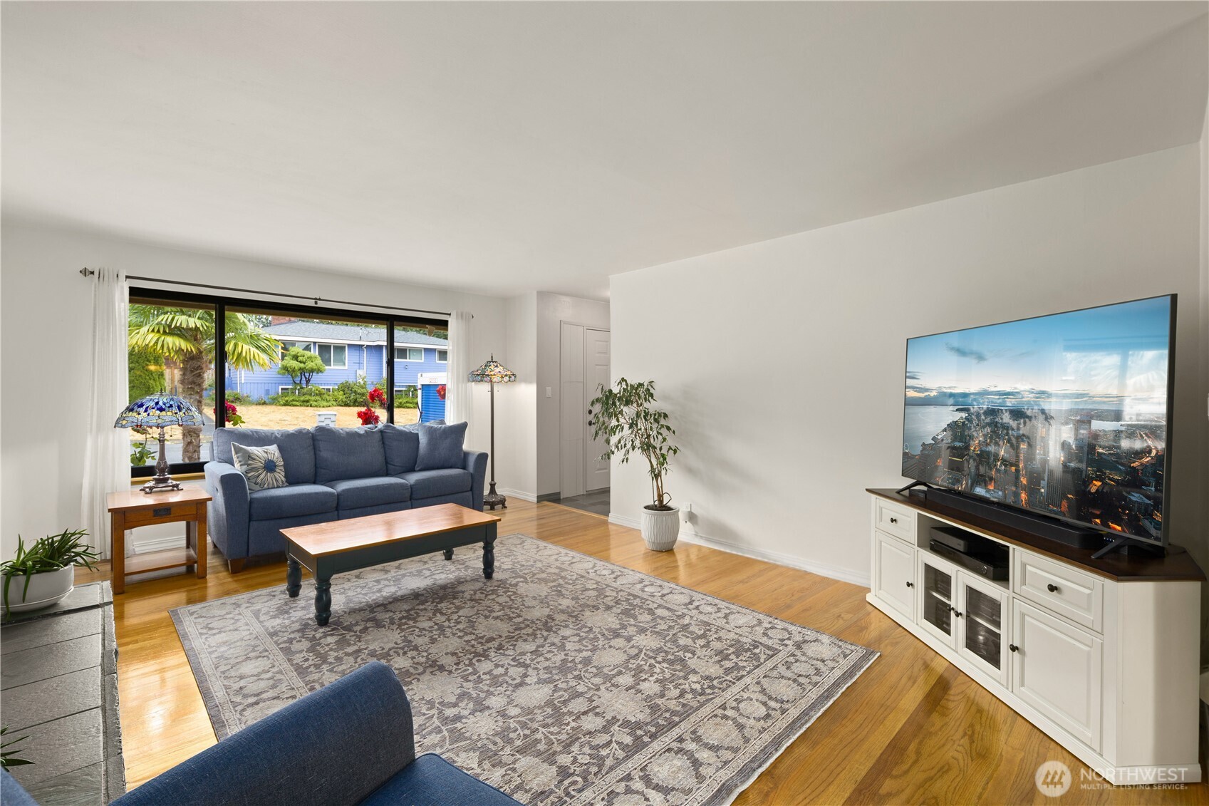 813 Jefferson Avenue NE