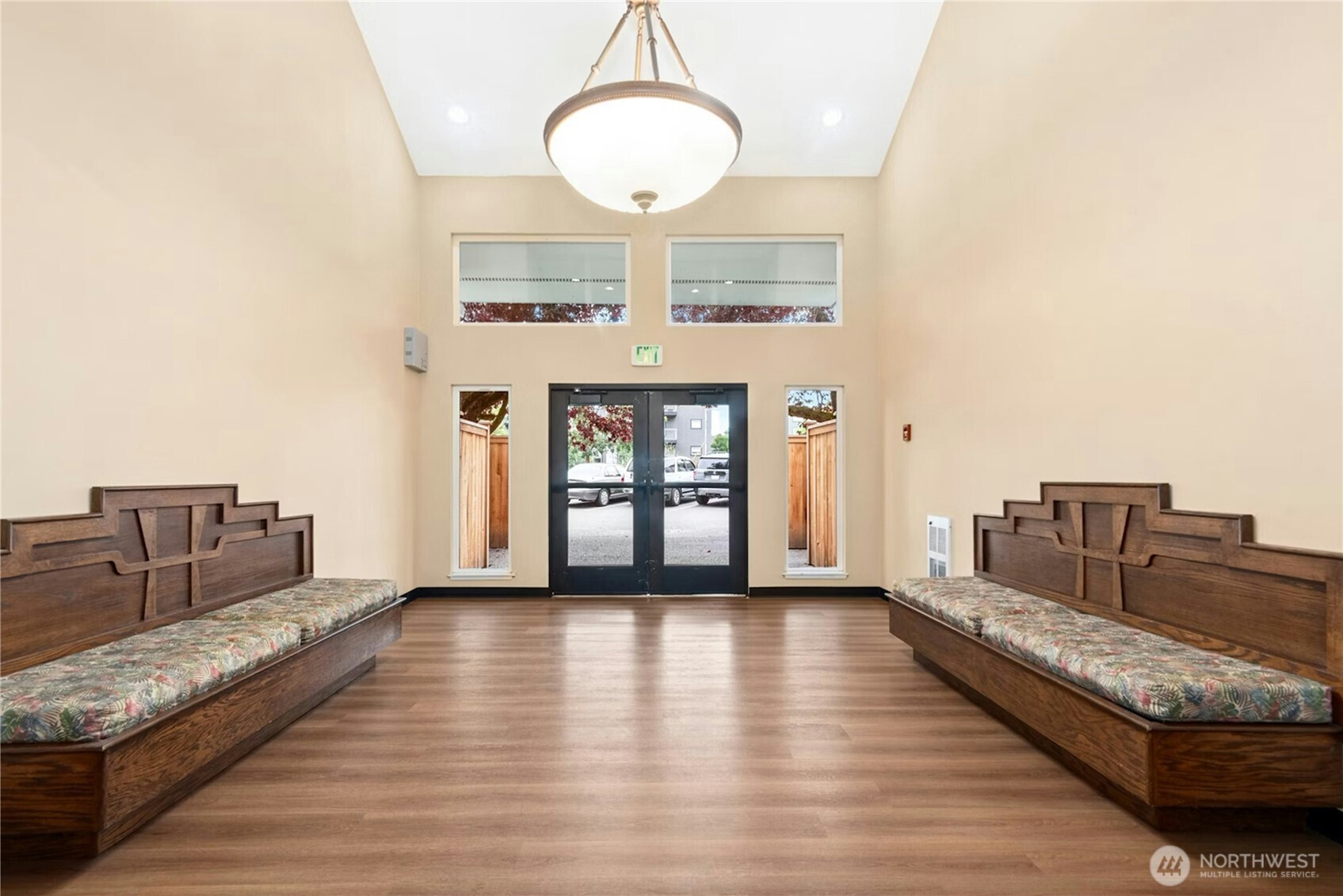 13717 Linden Avenue N Unit: 103