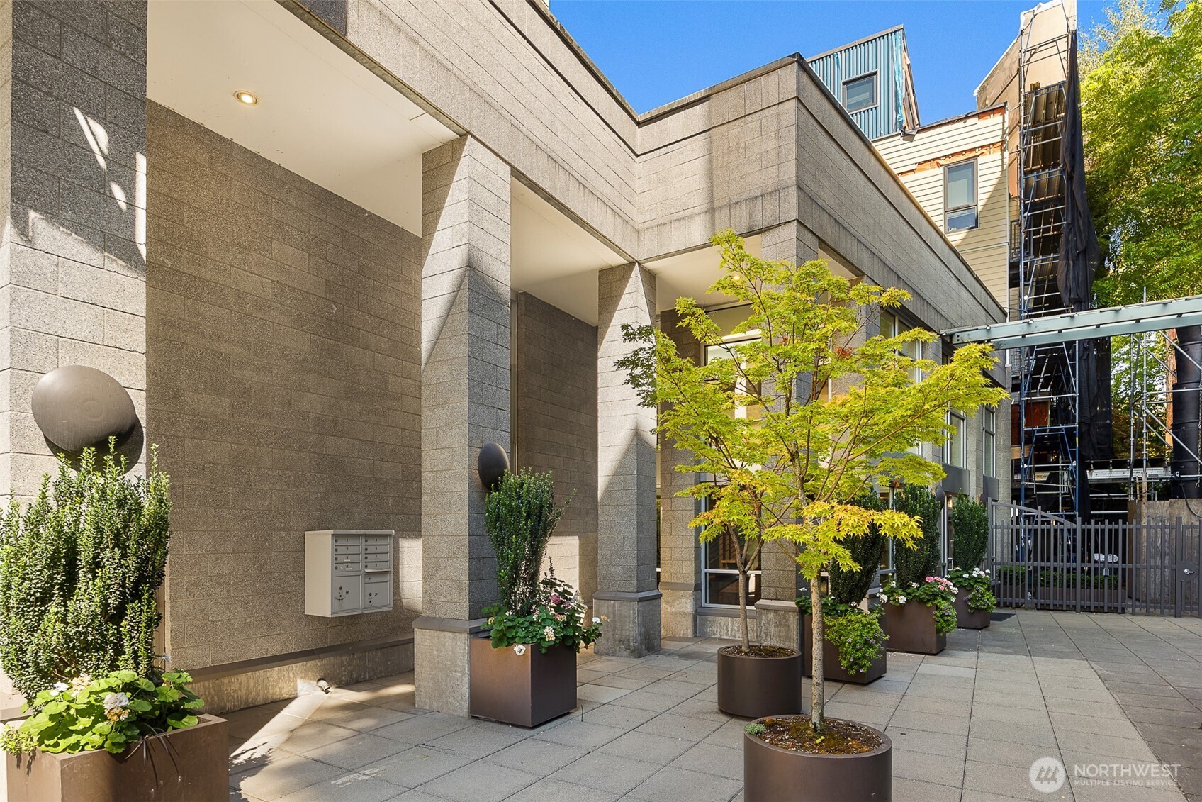 1410 E Pine Street Unit: W326