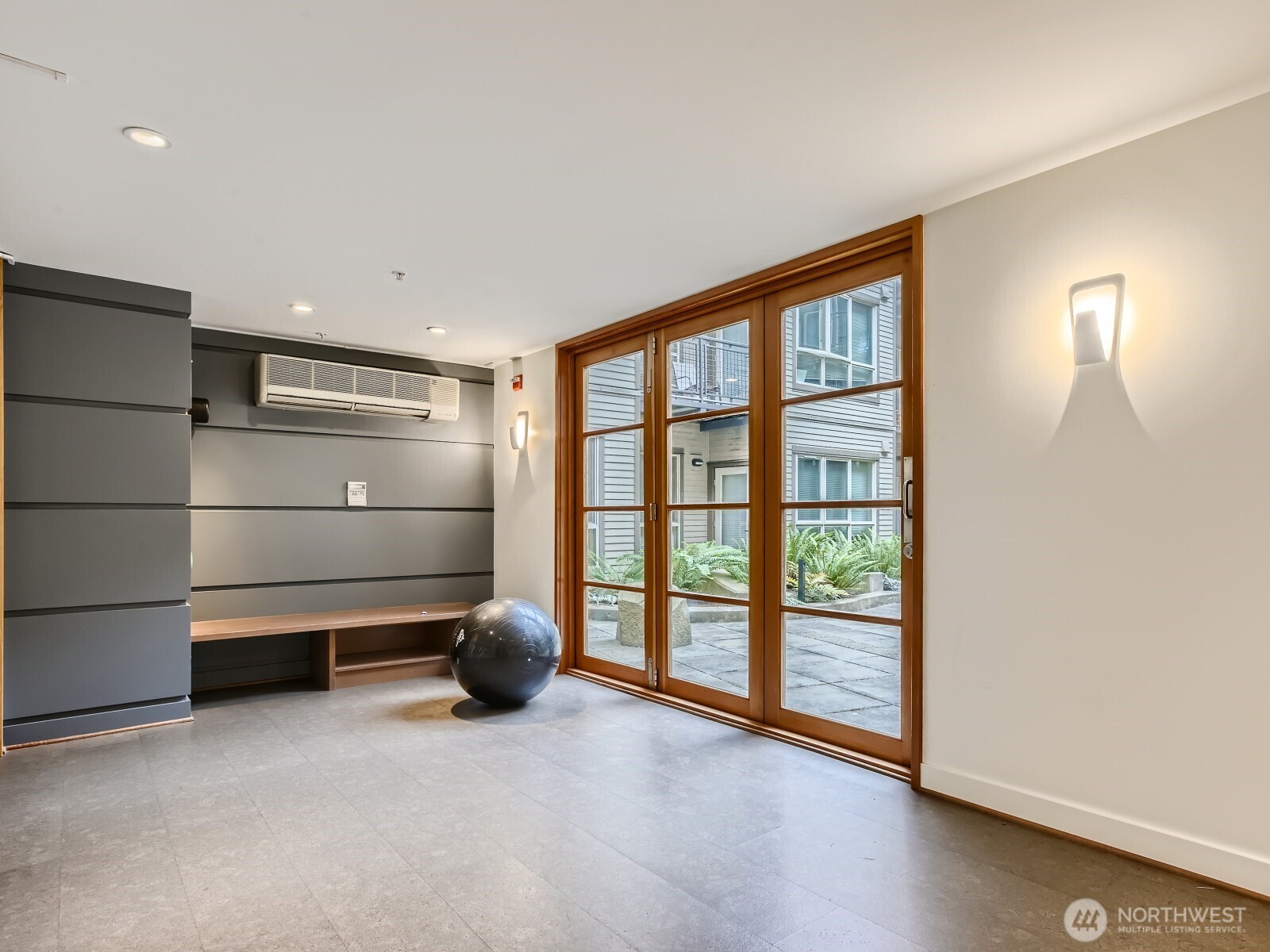 1410 E Pine Street Unit: W326