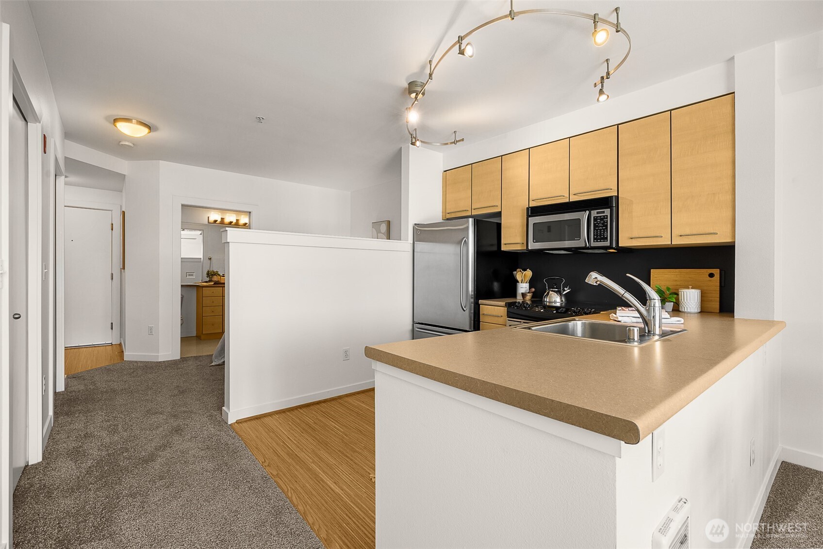 1410 E Pine Street Unit: W326