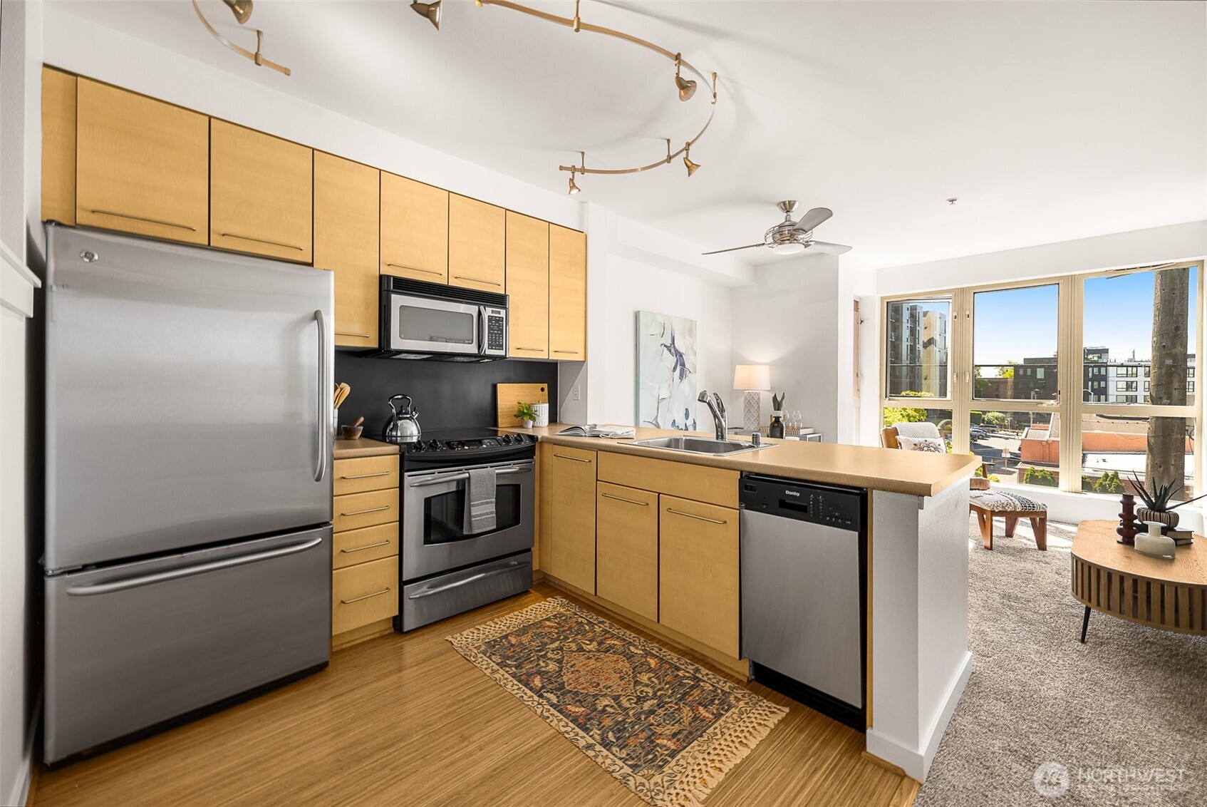 1410 E Pine Street Unit: W326