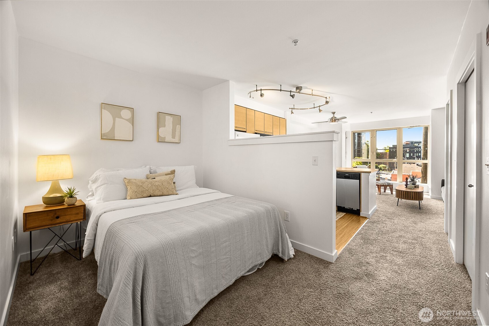 1410 E Pine Street Unit: W326