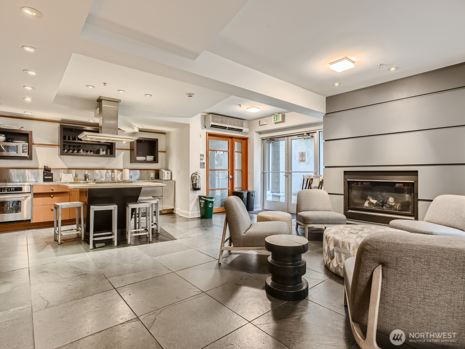 1410 E Pine Street Unit: W326