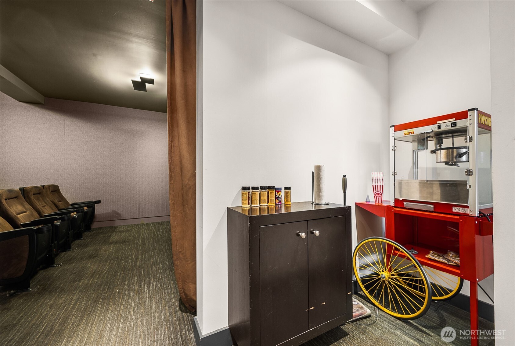 1410 E Pine Street Unit: W326