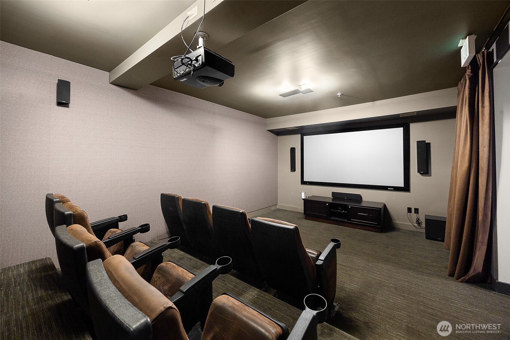 1410 E Pine Street Unit: W326