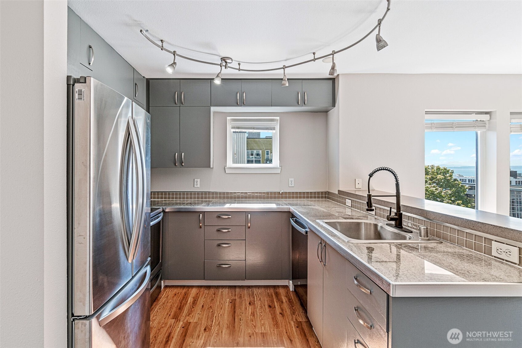 2440 Western Avenue Unit: 503