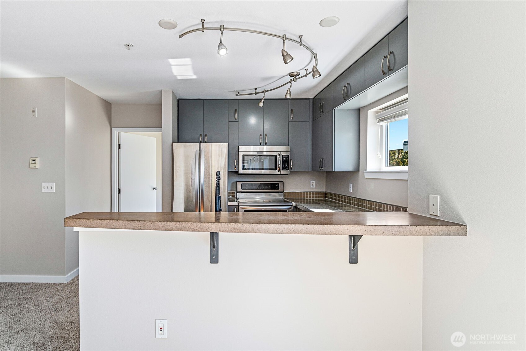 2440 Western Avenue Unit: 503