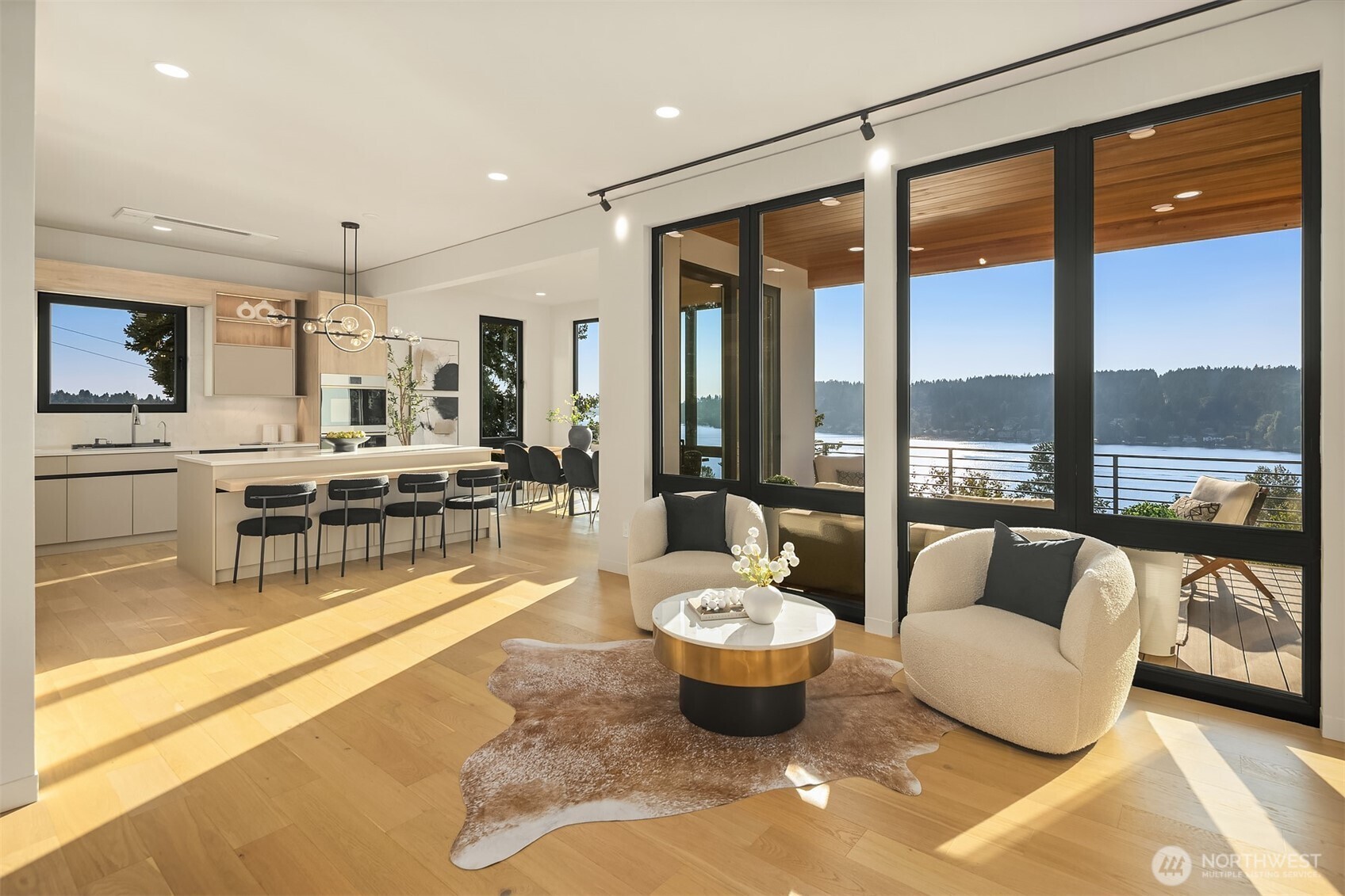 6815 Lake Washington Boulevard SE