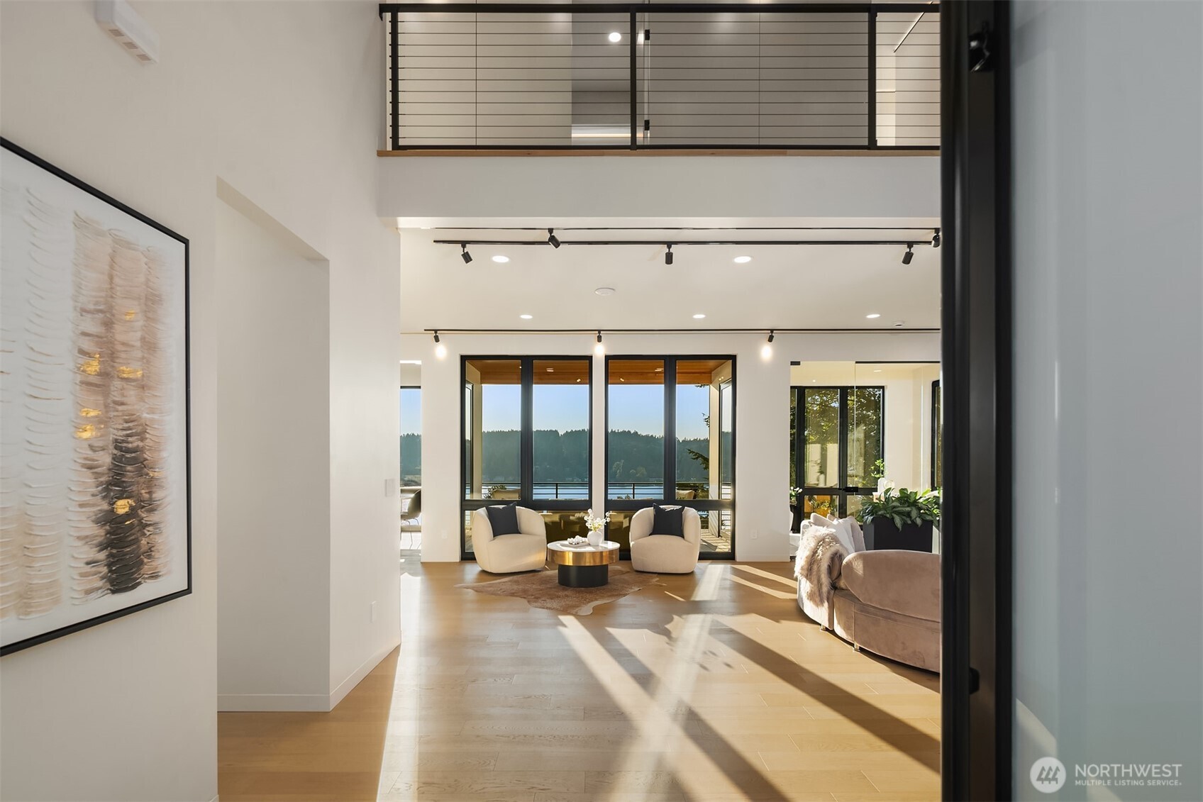 6815 Lake Washington Boulevard SE