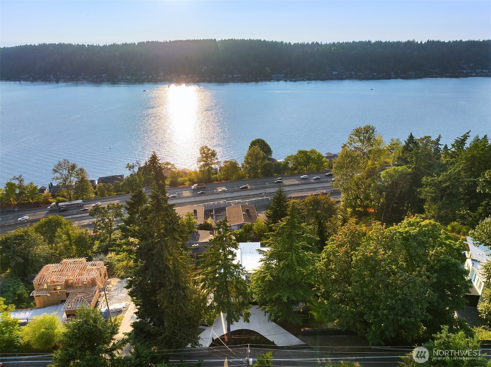 6815 Lake Washington Boulevard SE