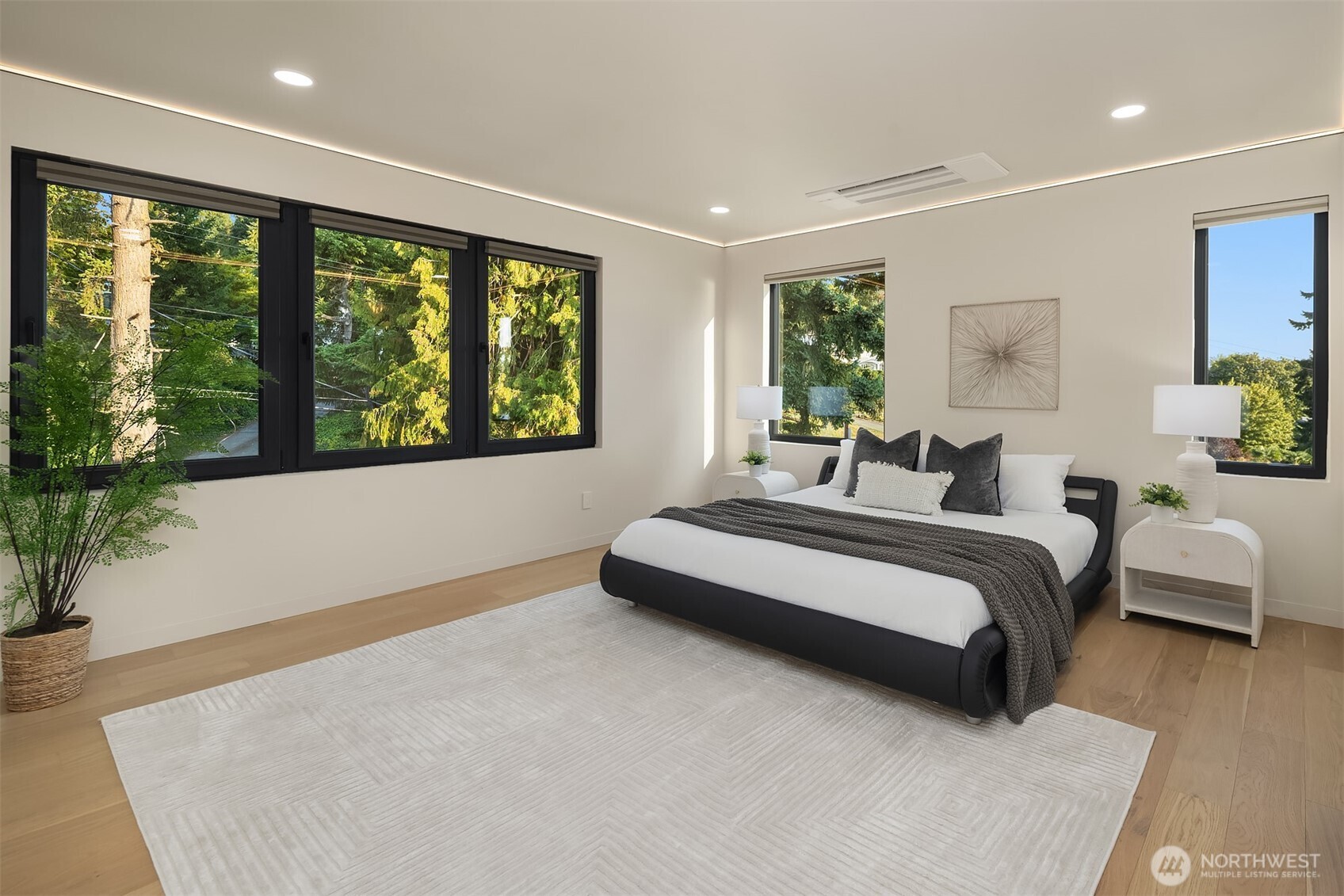 6815 Lake Washington Boulevard SE