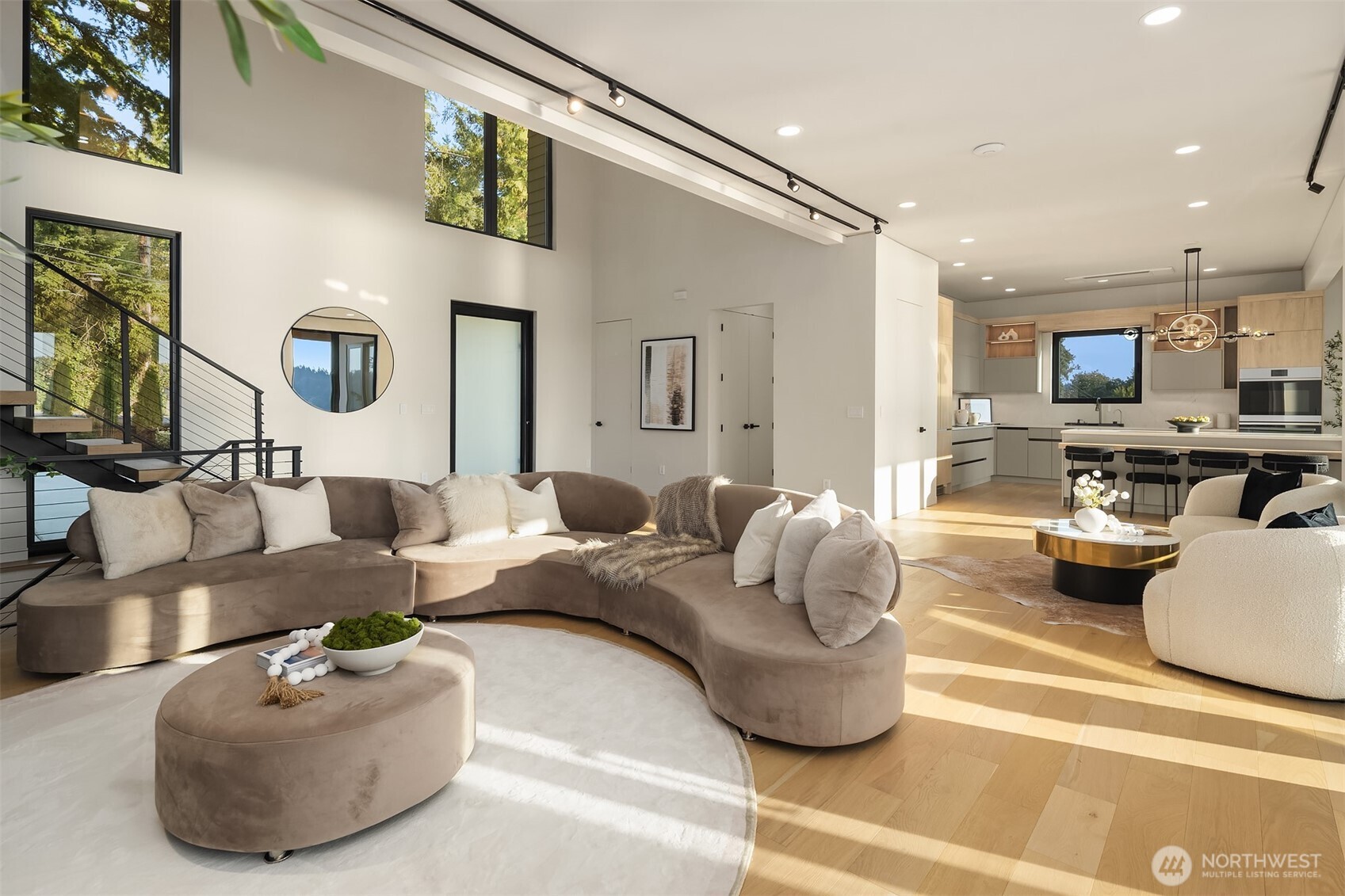 6815 Lake Washington Boulevard SE