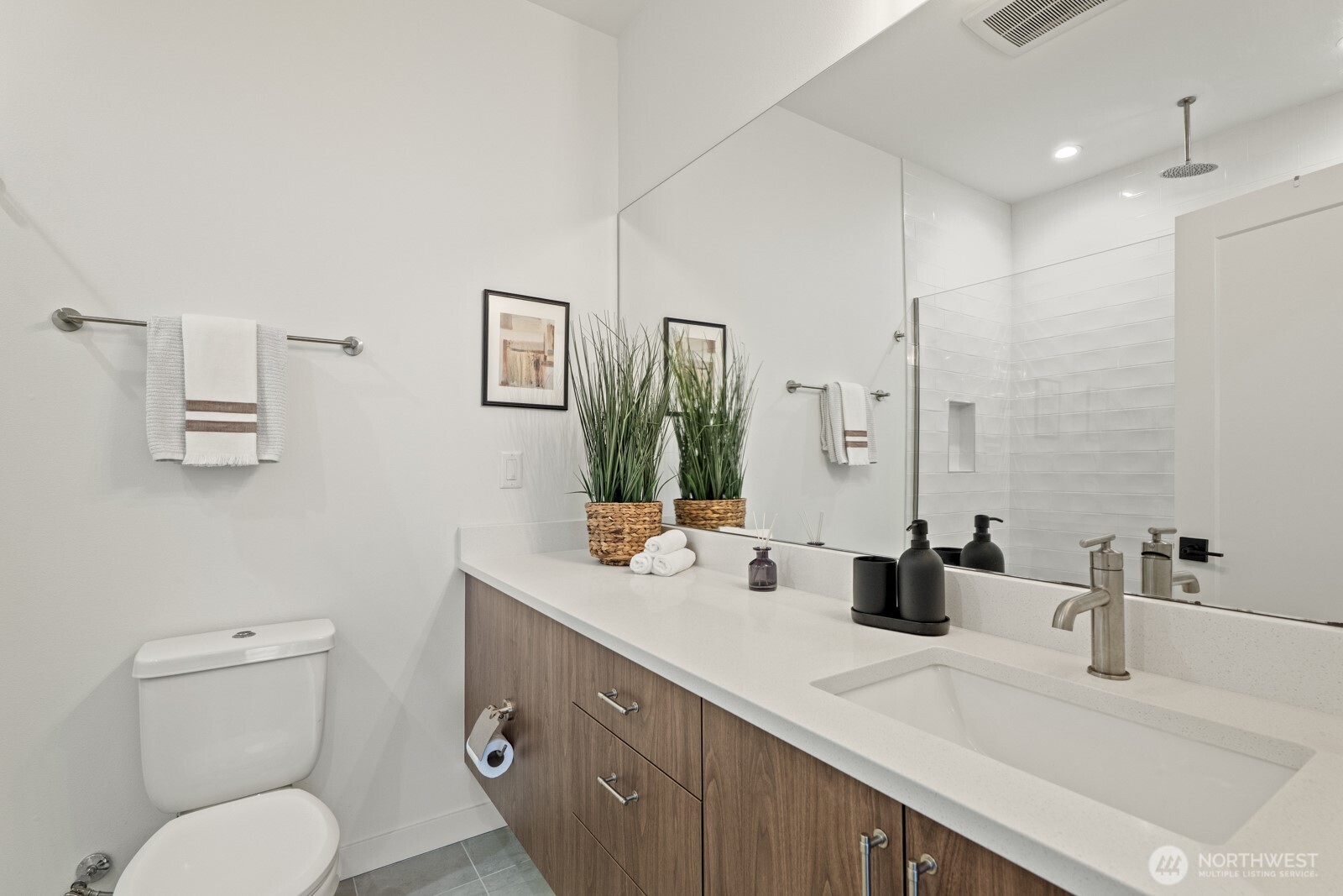 1508 18th AVE Unit: B