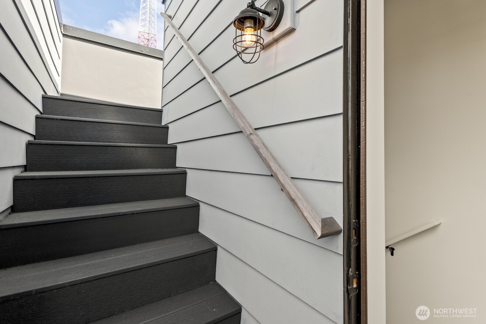 1508 18th AVE Unit: B