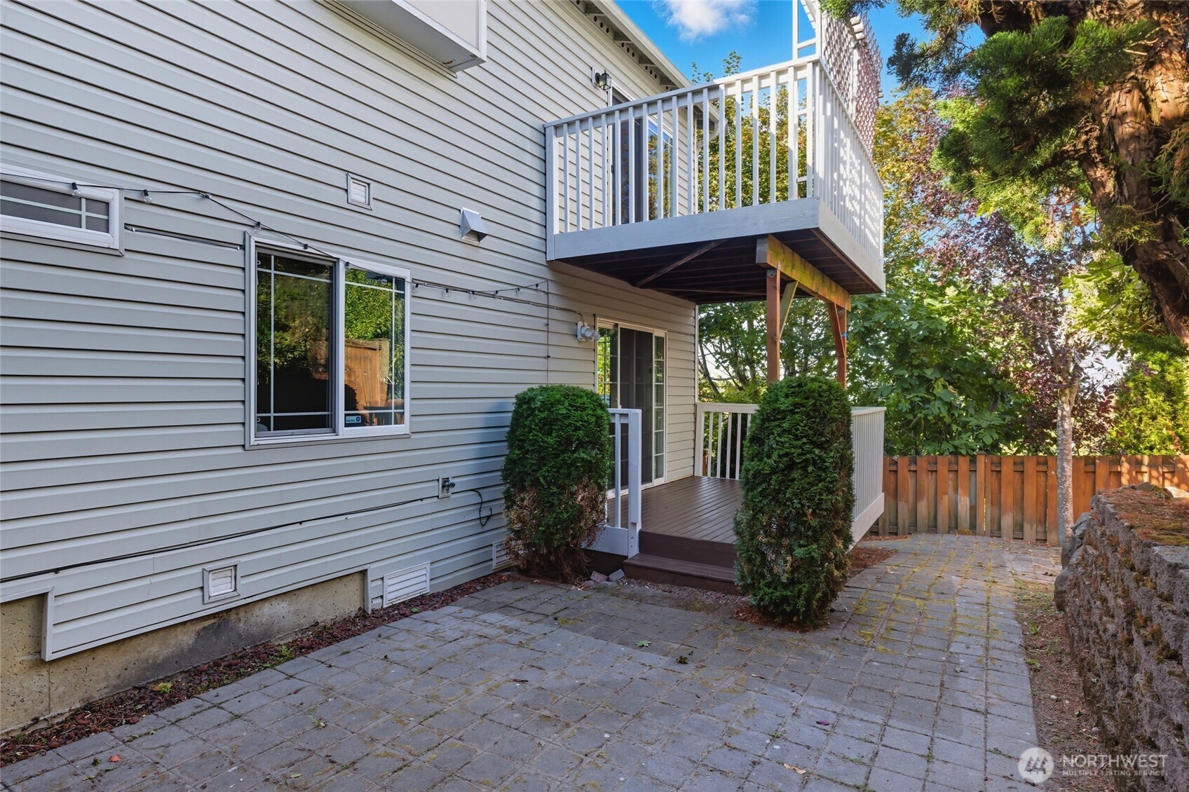 2305 S Graham S