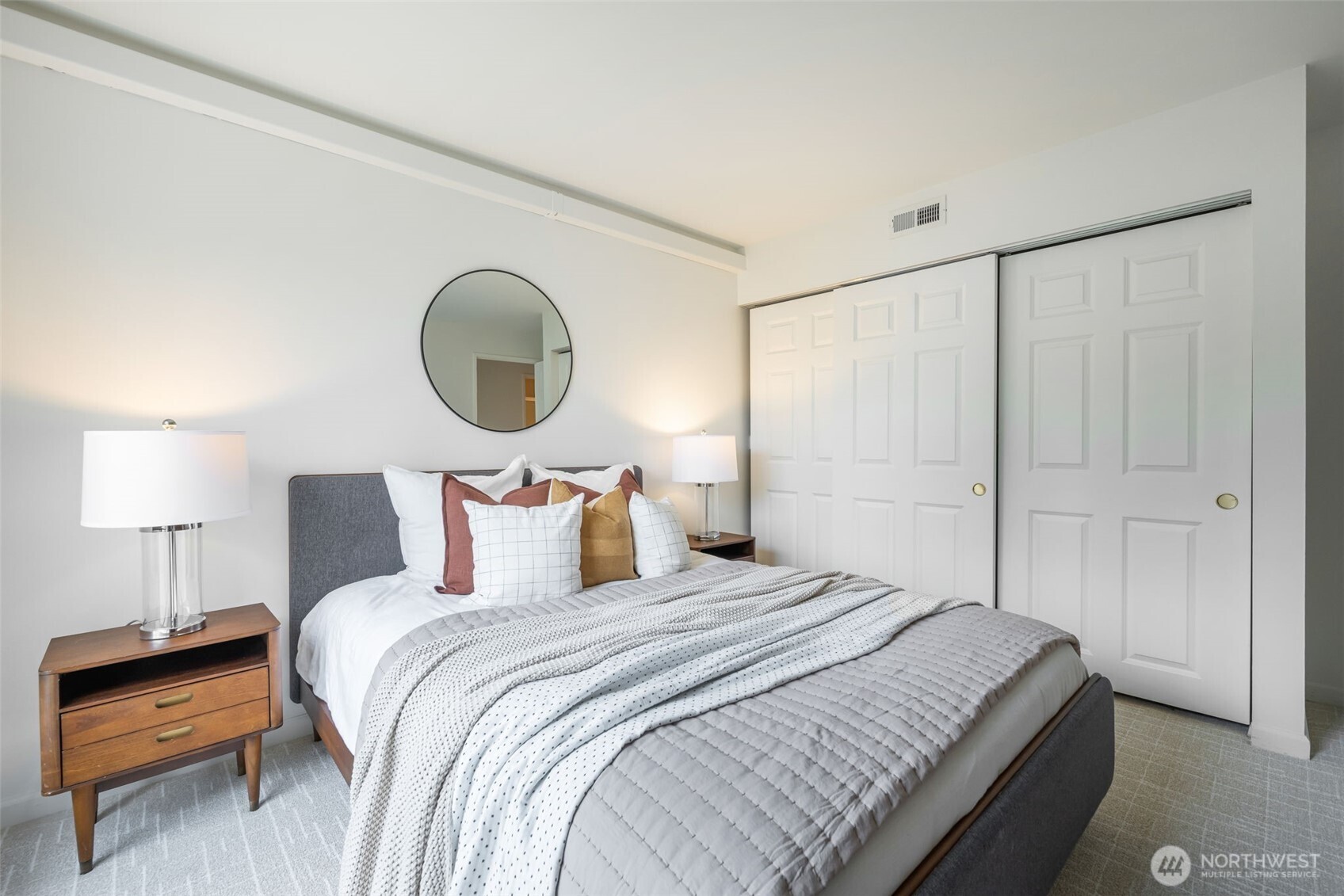 6570 Park Point Way NE