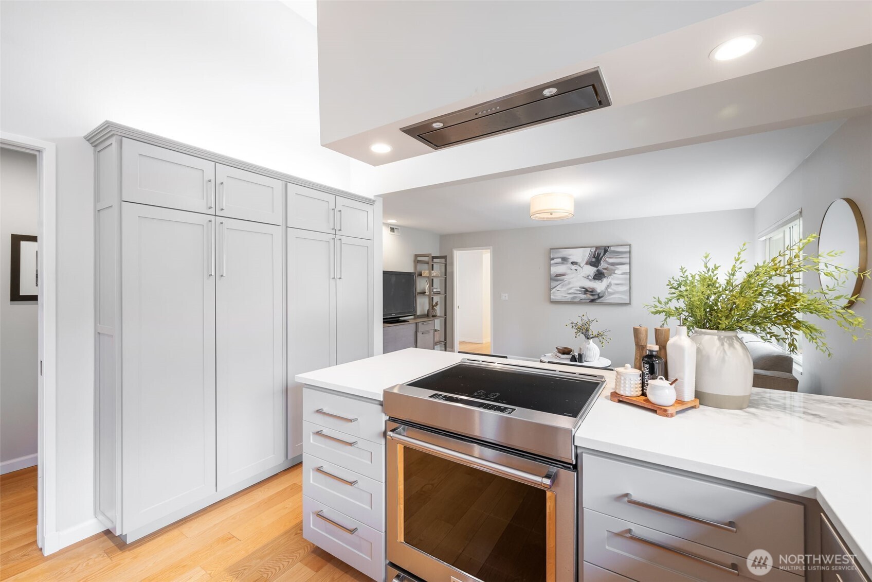 6570 Park Point Way NE