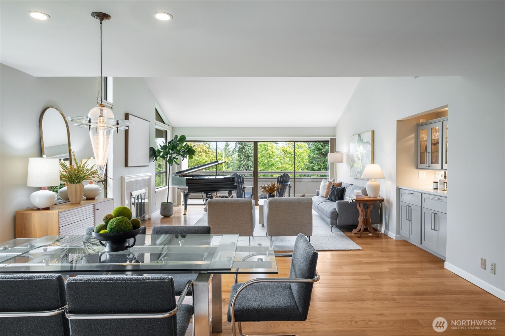 6570 Park Point Way NE