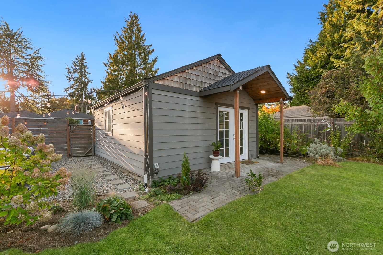 10743 Fremont Avenue N