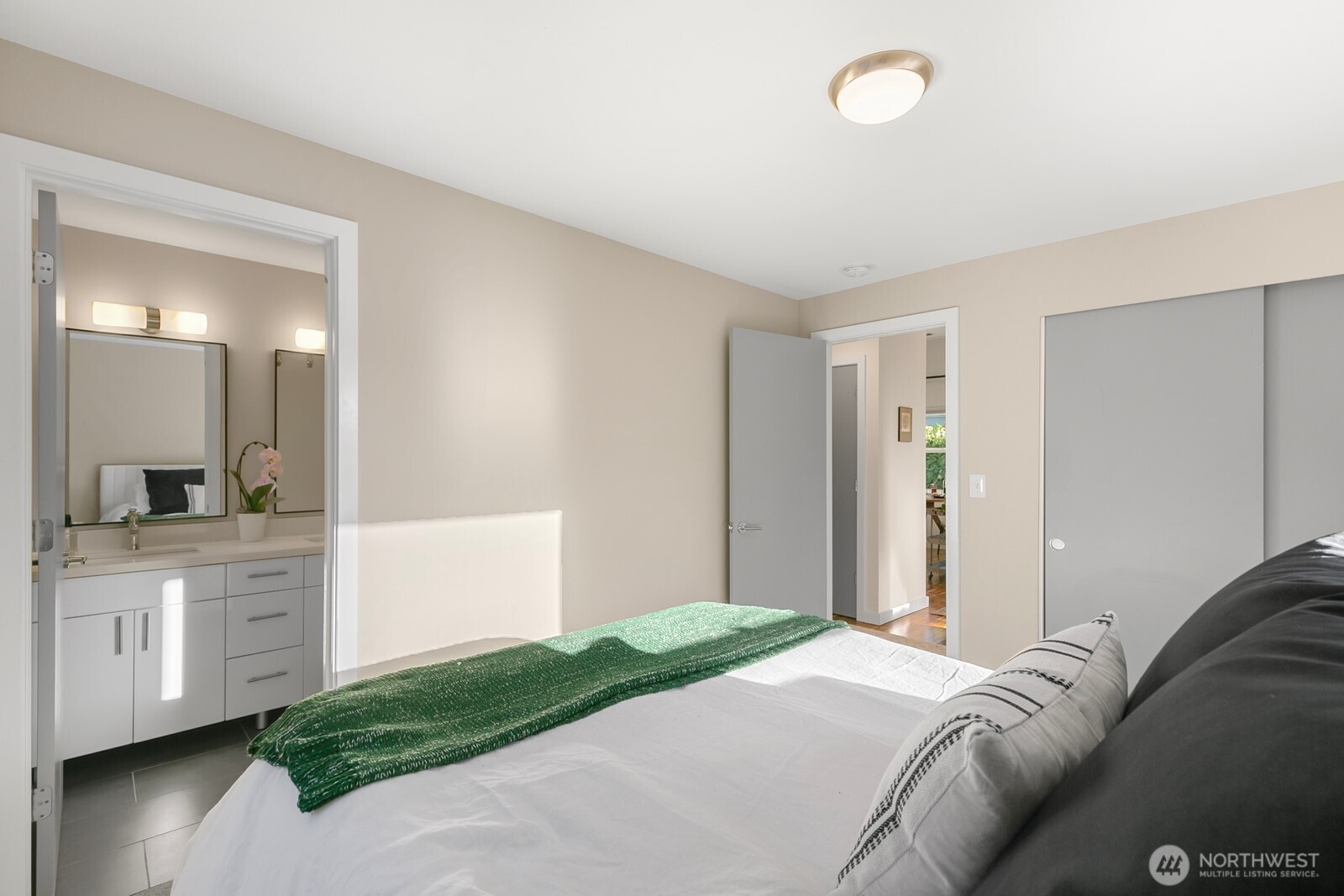 10743 Fremont Avenue N