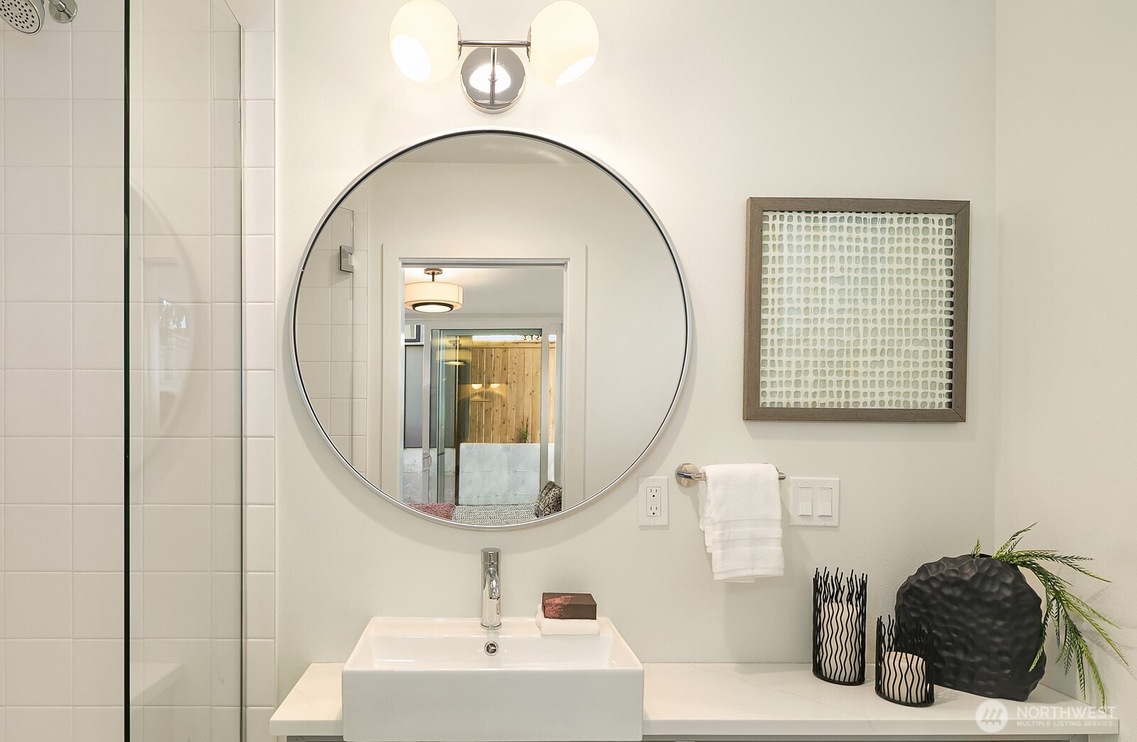 3010 B 32nd Avenue W