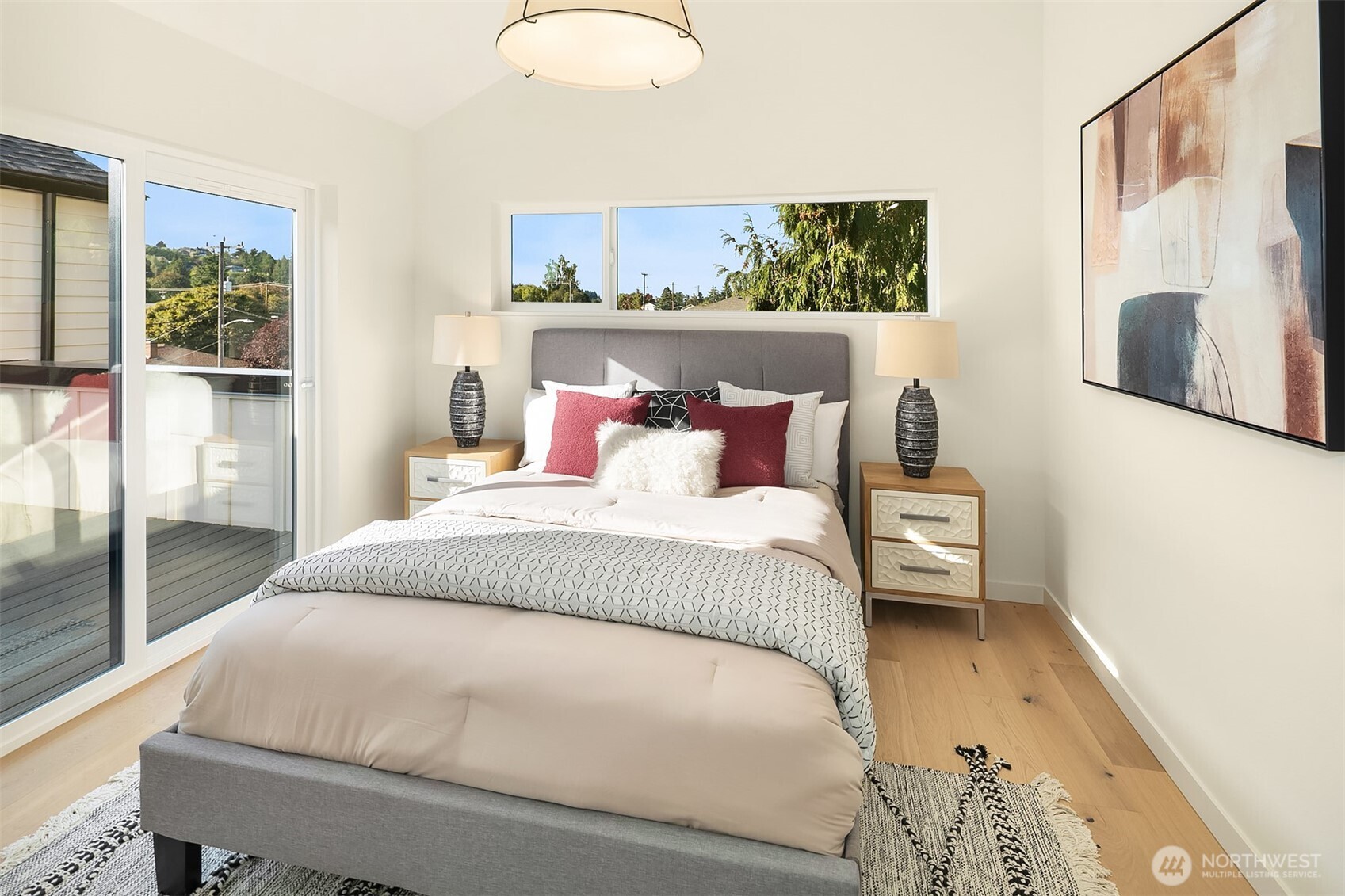 3010 B 32nd Avenue W