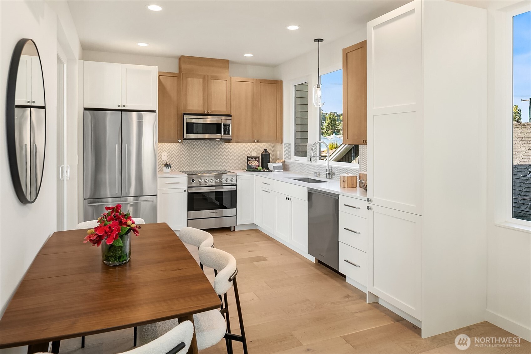 3010 B 32nd Avenue W