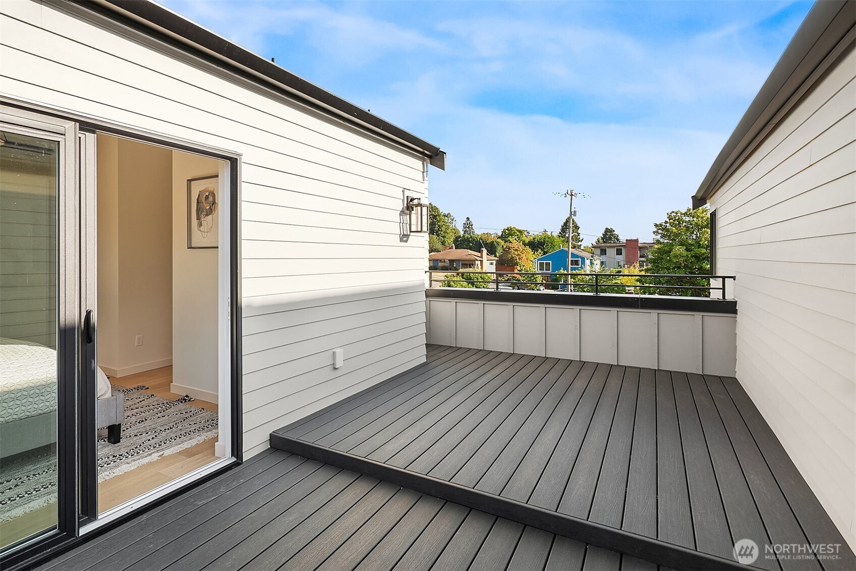 3010 B 32nd Avenue W