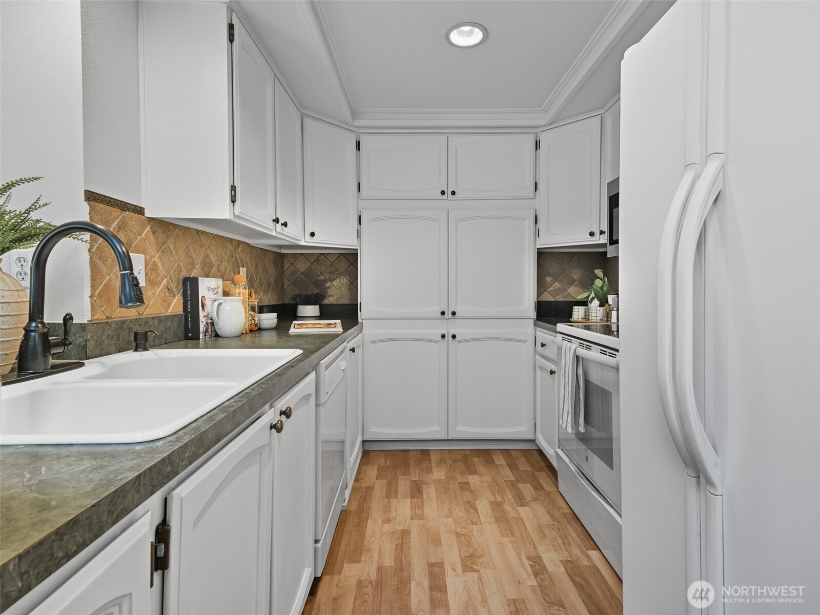 11420 NE 128th Street Unit: 49