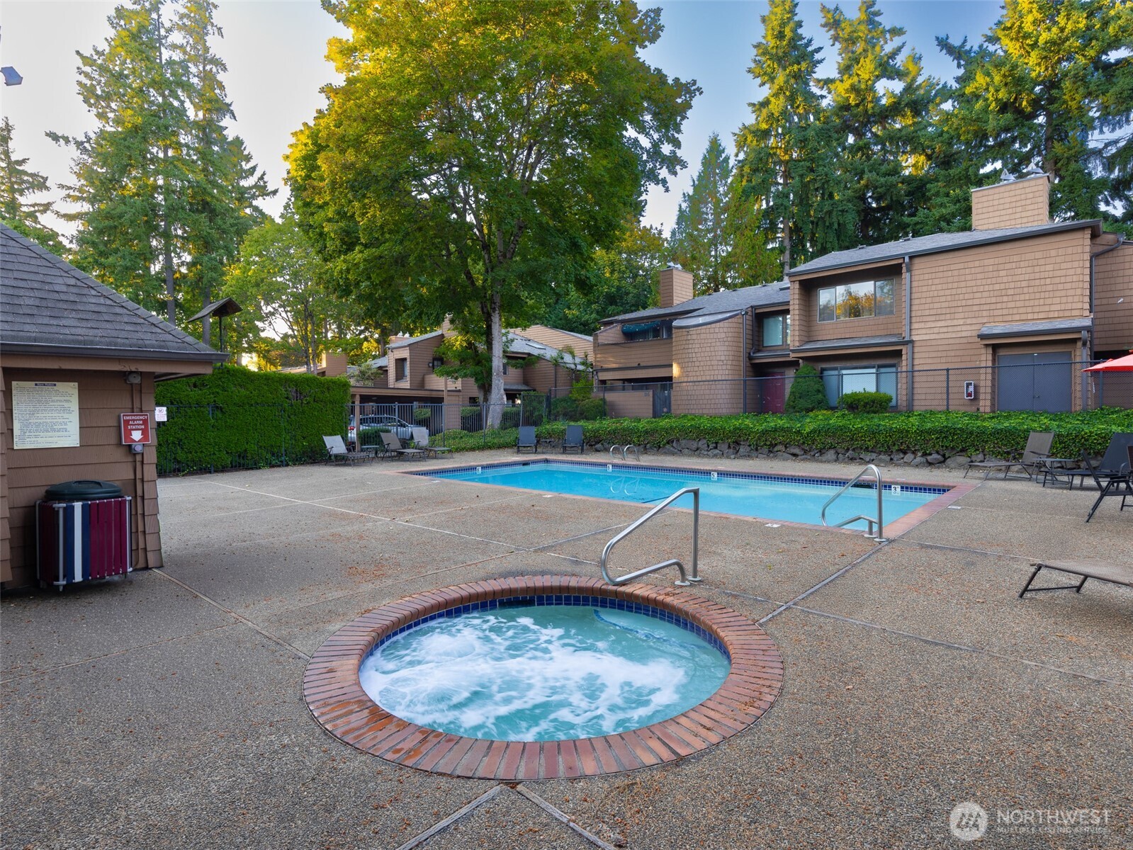 11420 NE 128th Street Unit: 49