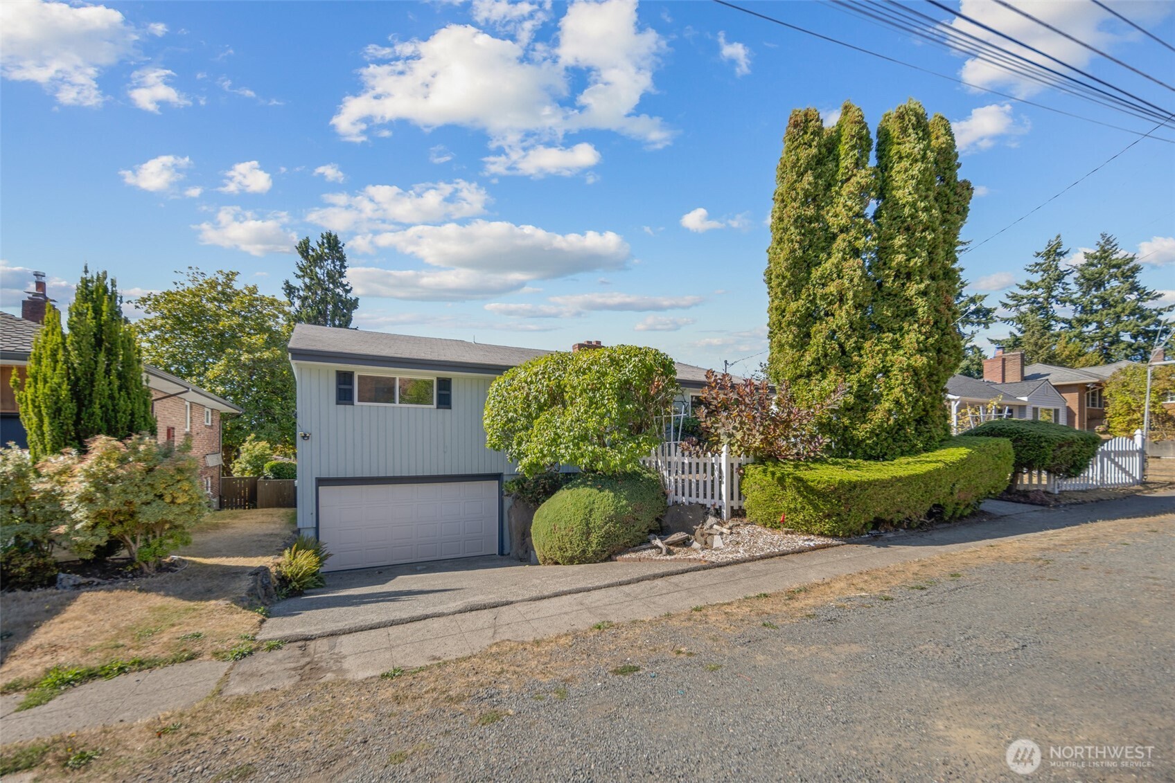 12225 Palatine Avenue N