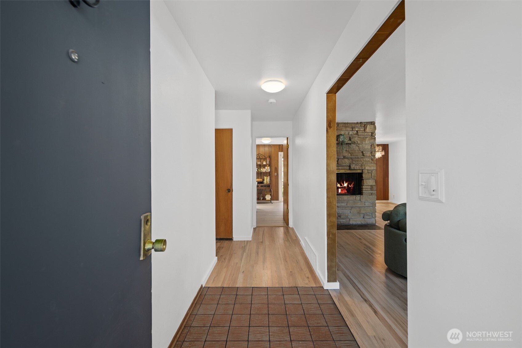 12225 Palatine Avenue N