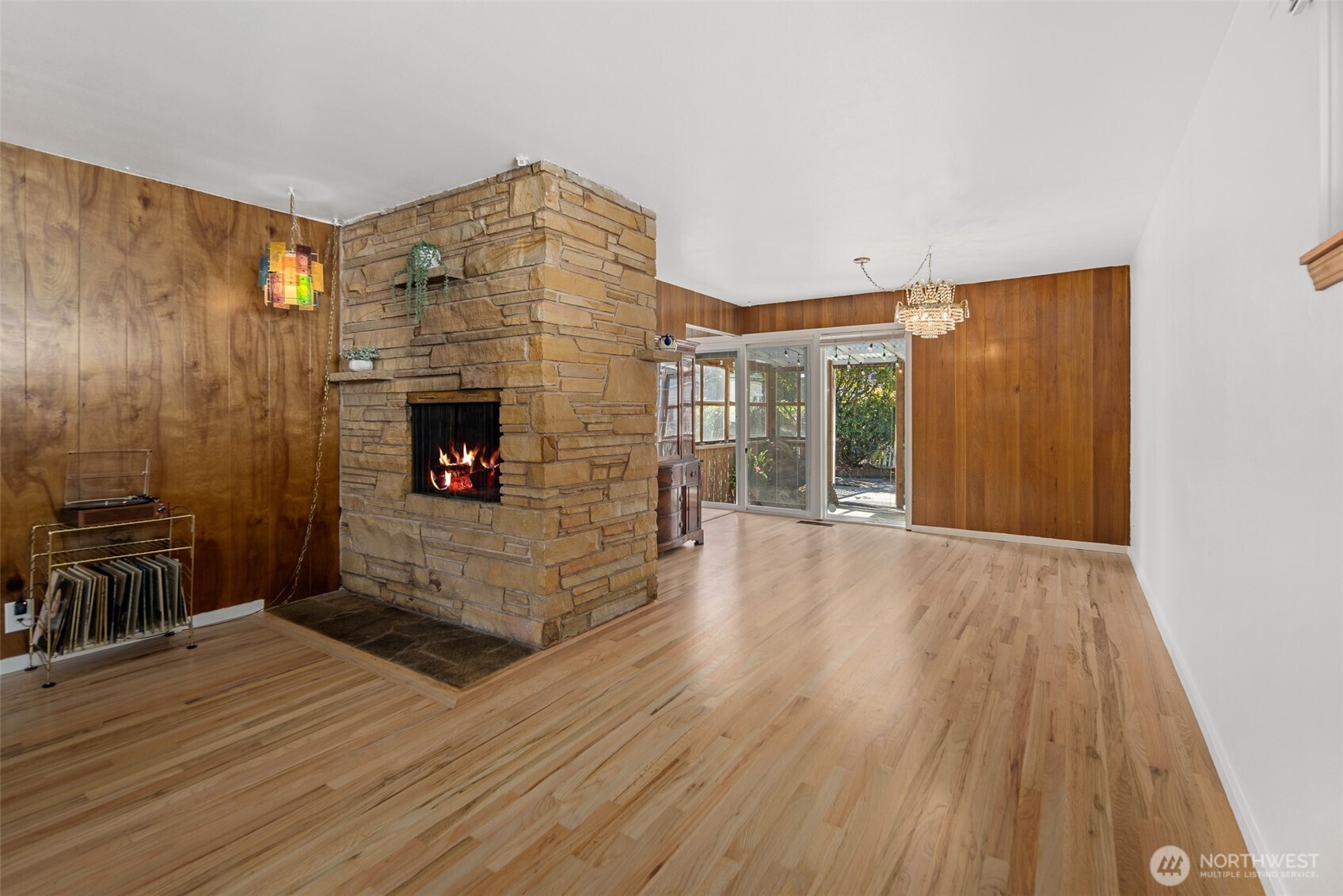 12225 Palatine Avenue N